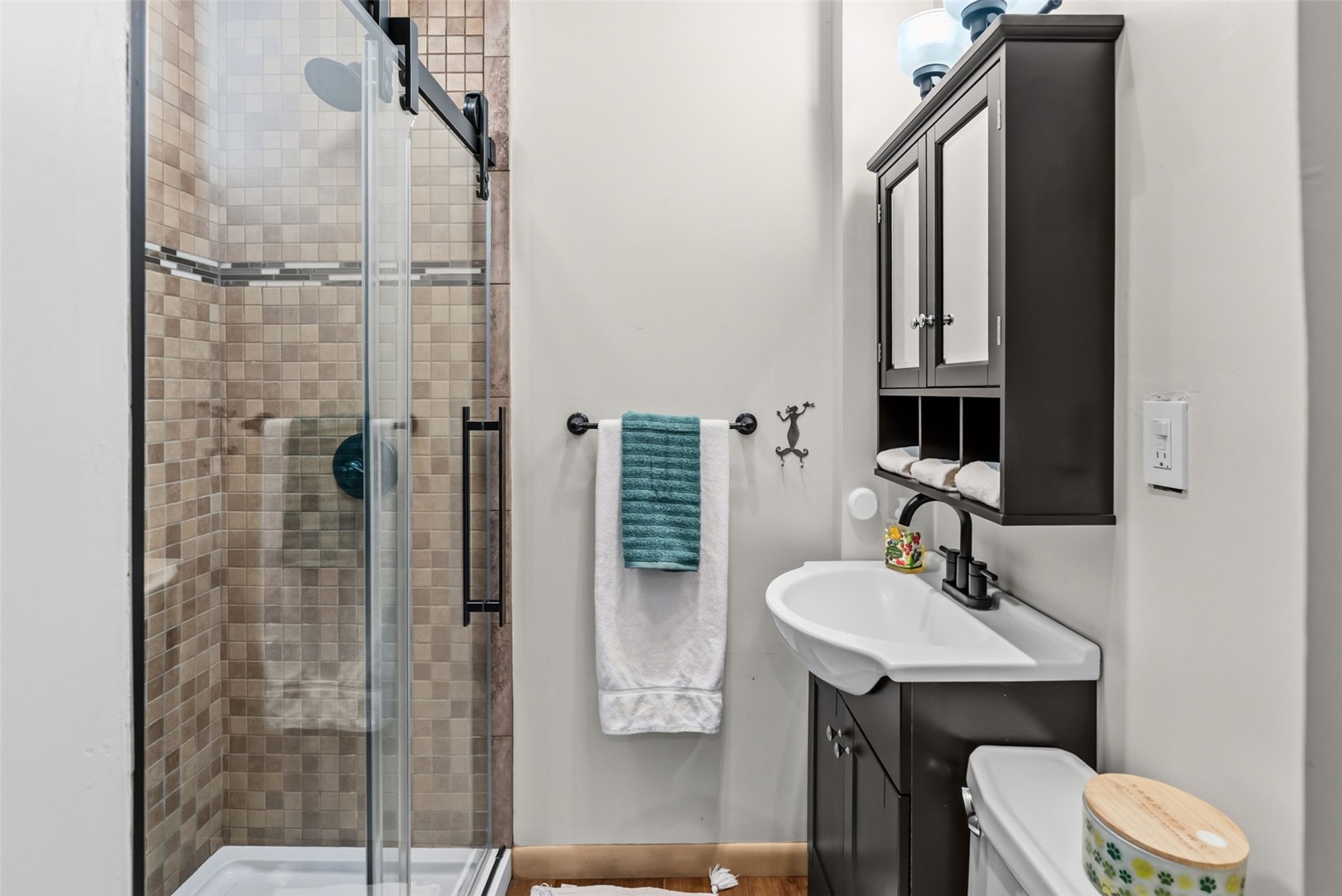 1148 F Property Photo 29