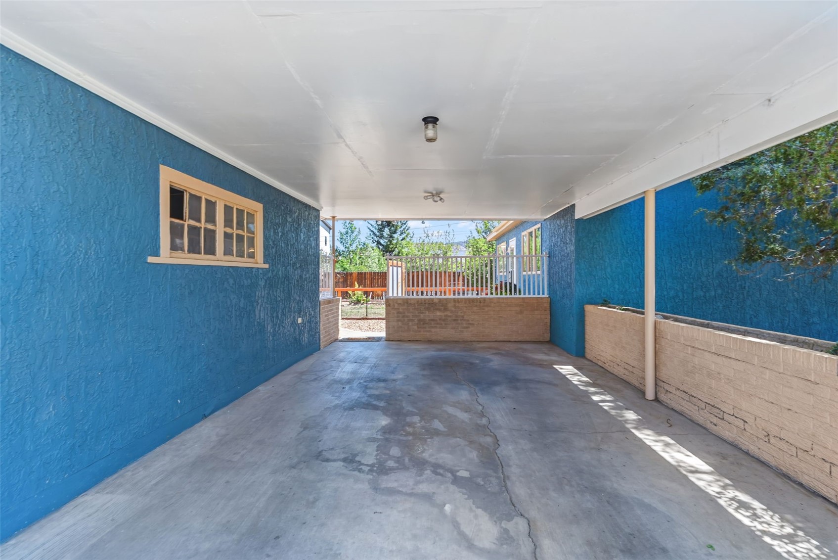 1148 F Property Photo 38