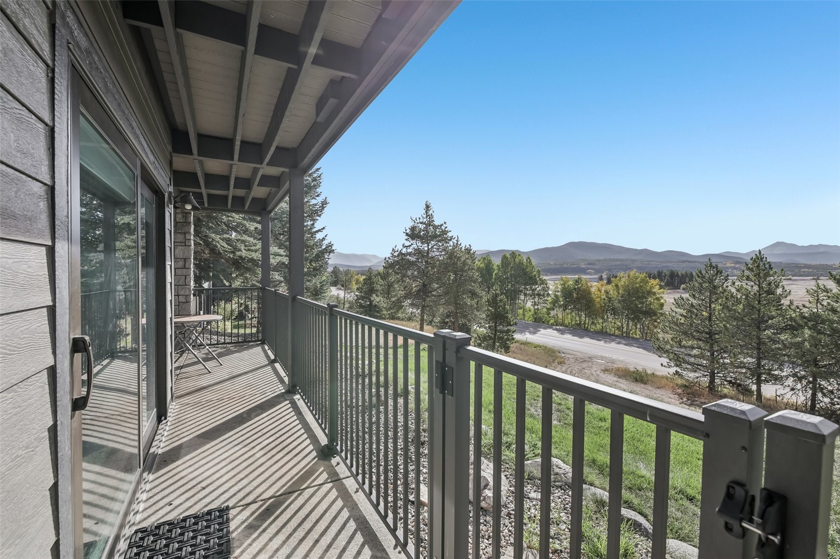 1620 Lakeview Terrace 101b Property Photo 1