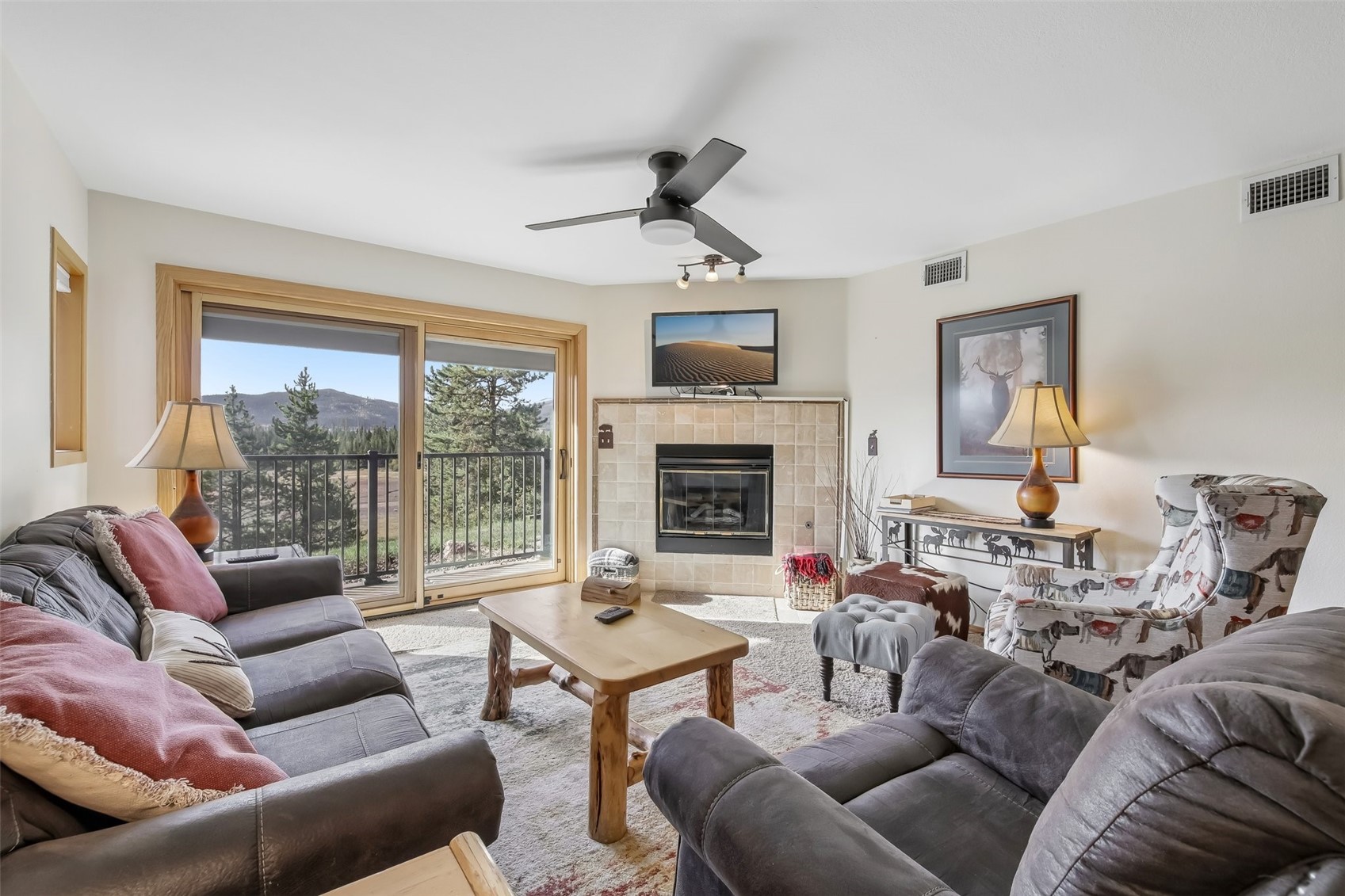1620 Lakeview Terrace 101b Property Photo 4