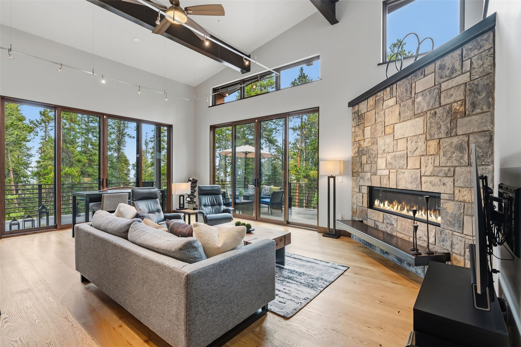 579 N Fuller Placer Road Property Photo 1