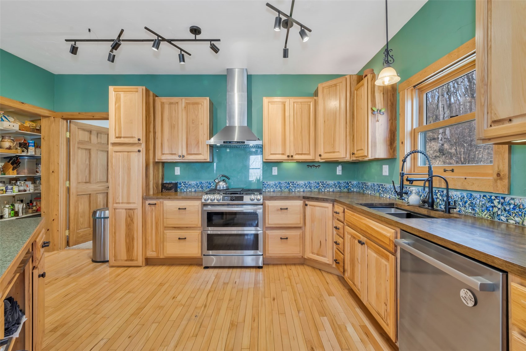 24425 Rawhide Trail Property Photo 12