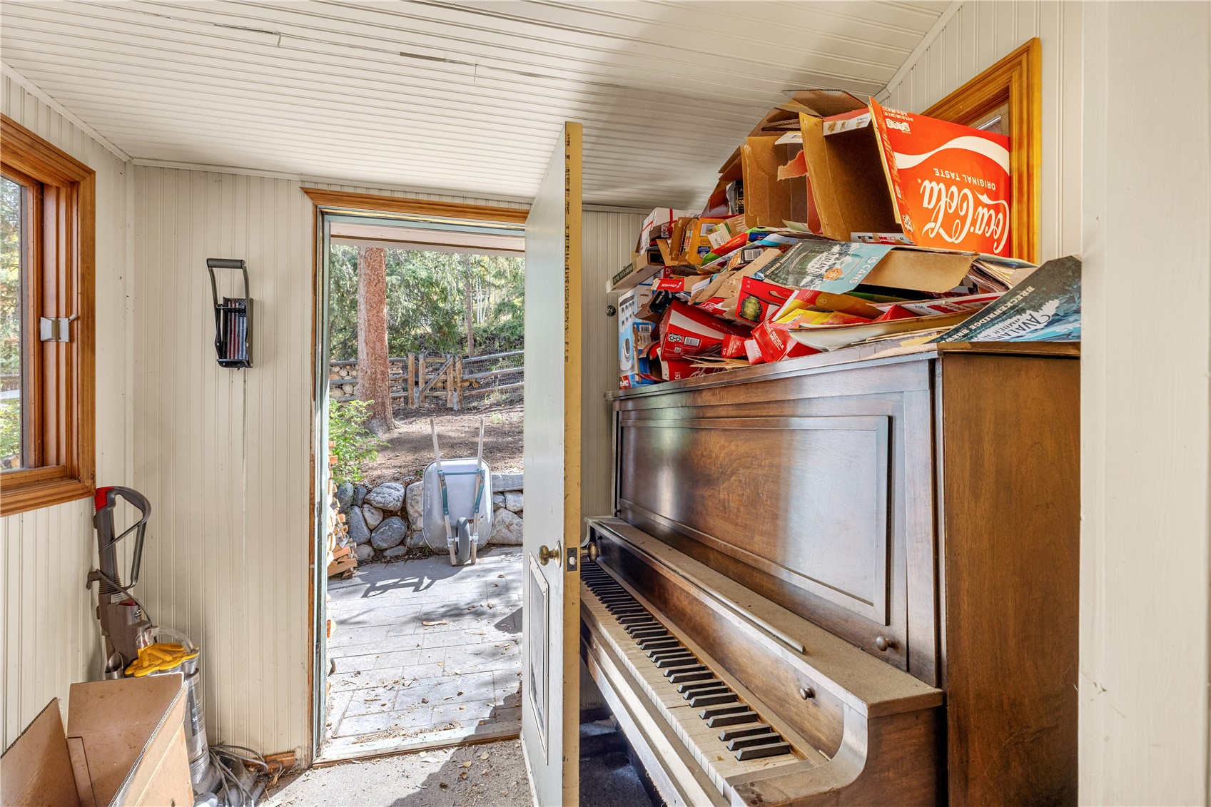 208 Deer Path Road Property Photo 40