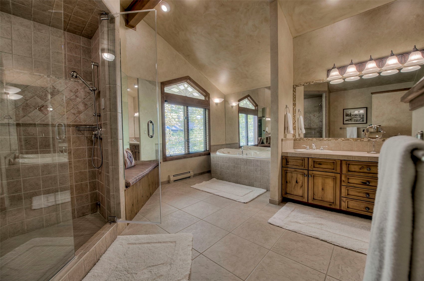 81 New England Drive Property Photo 20