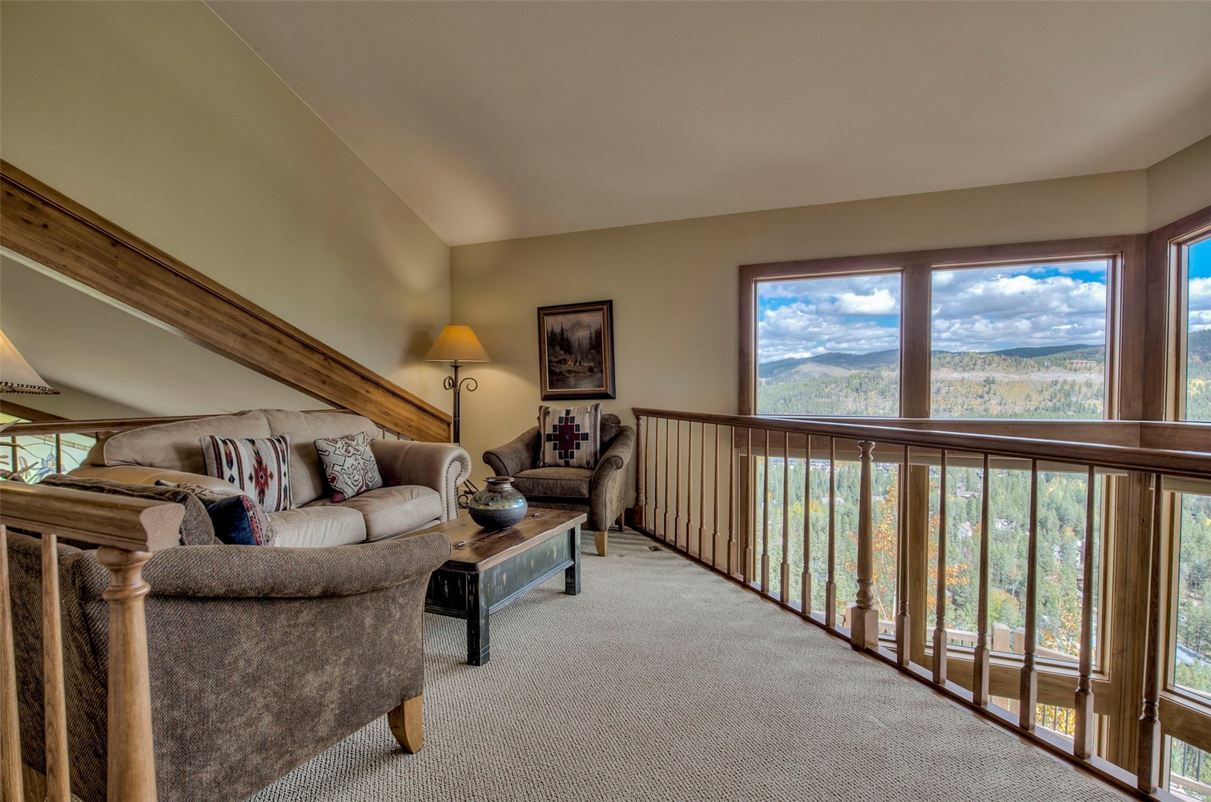 81 New England Drive Property Photo 26