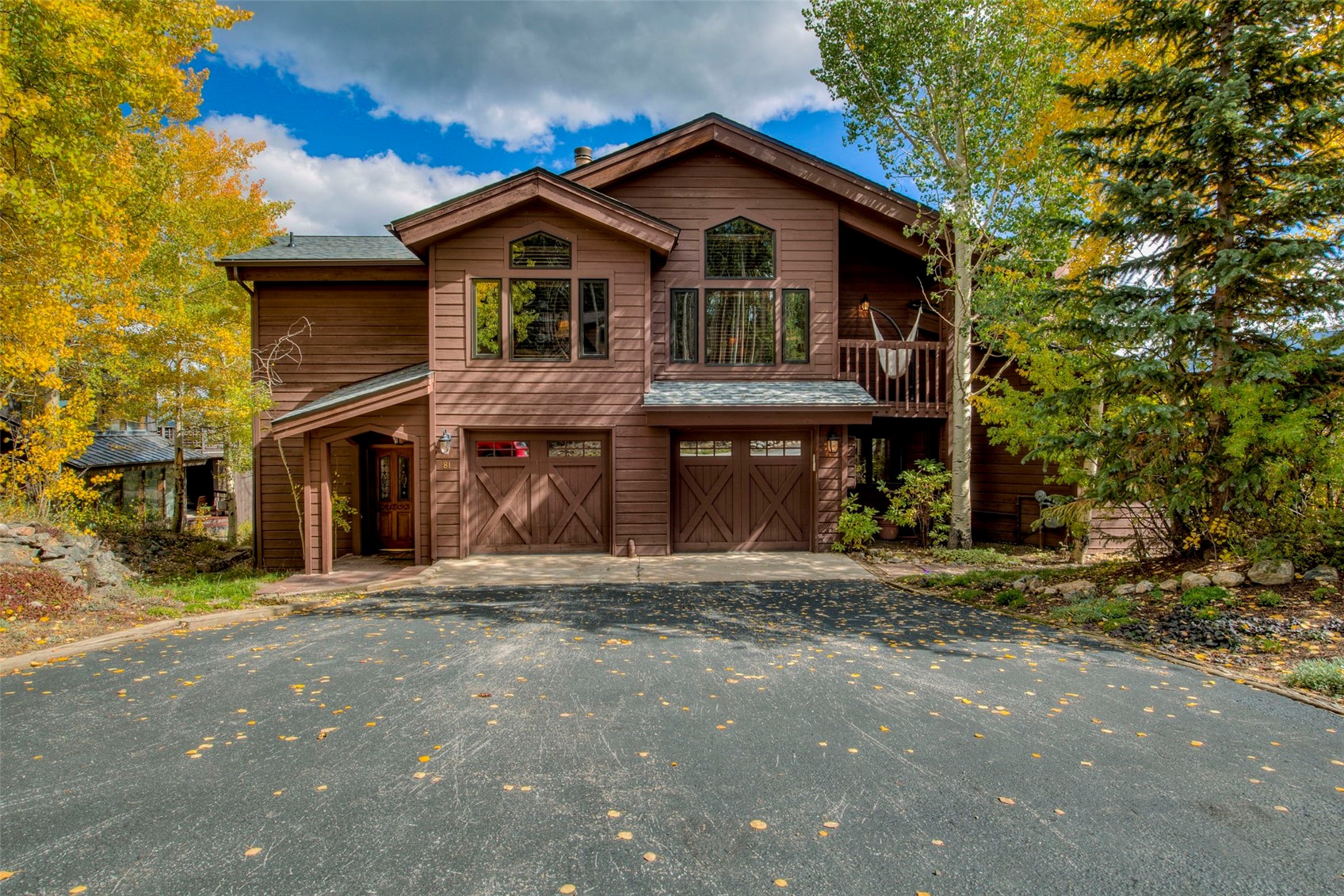 81 New England Drive Property Photo 34