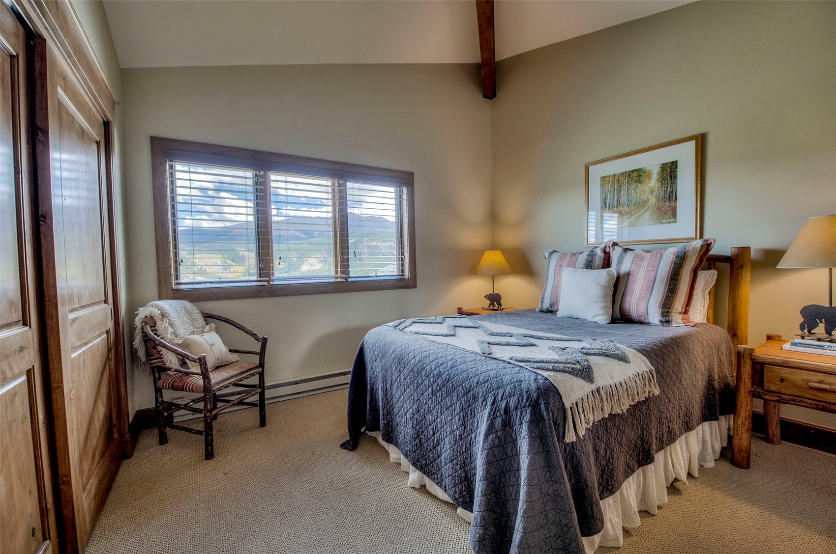 81 New England Drive Property Photo 36
