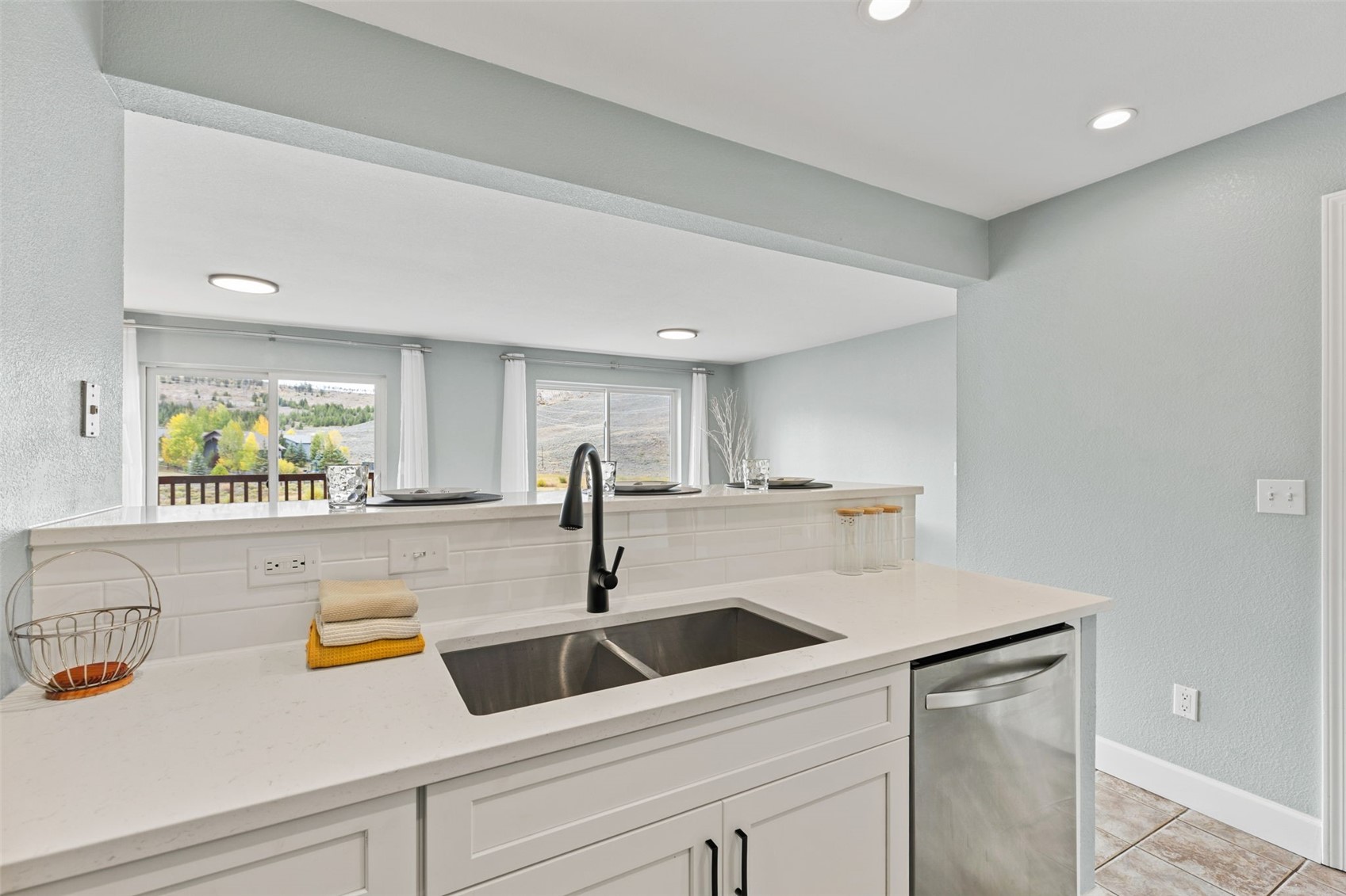 497 Cove Boulevard 1b Property Photo 12