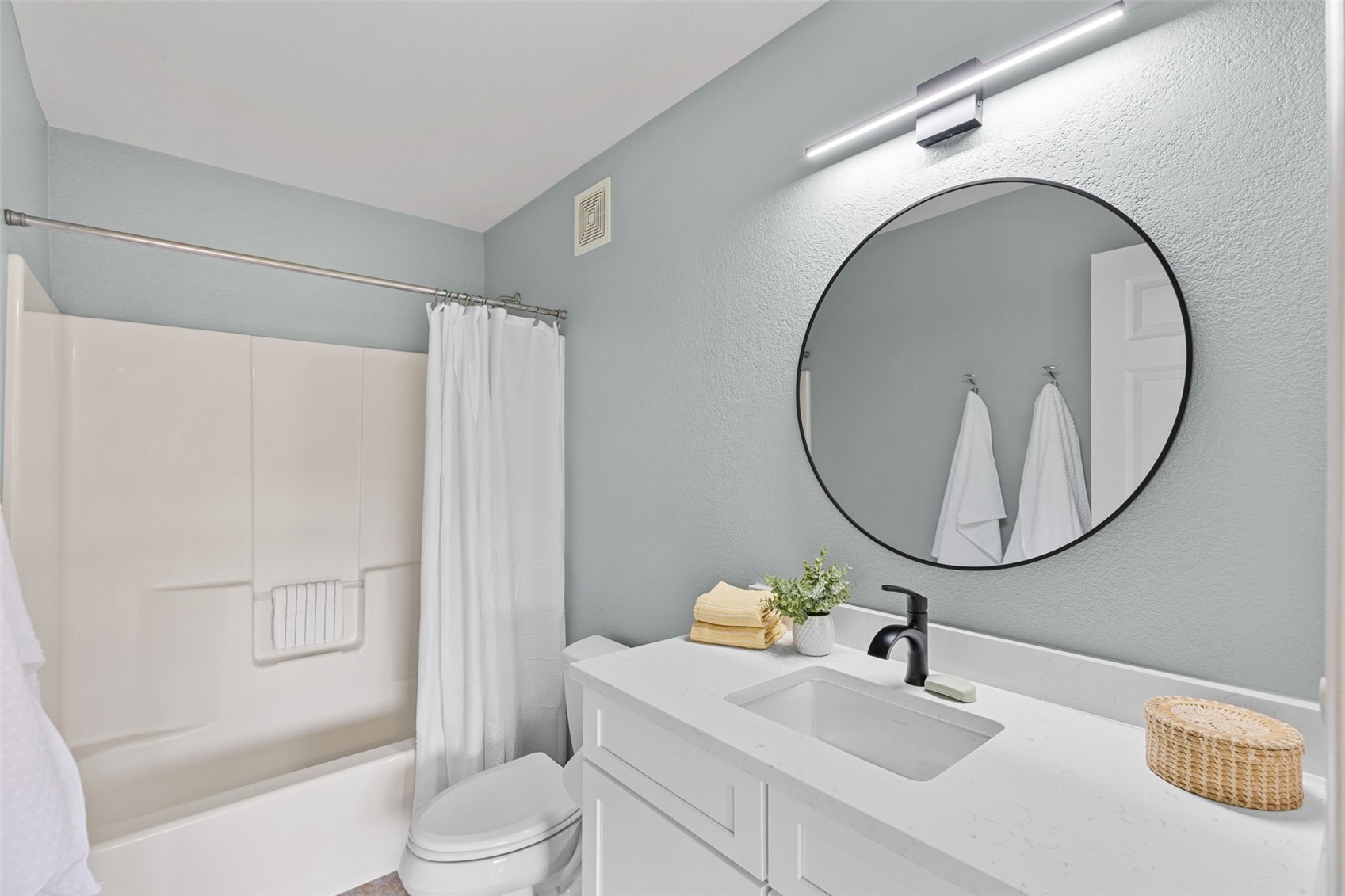 497 Cove Boulevard 1b Property Photo 25