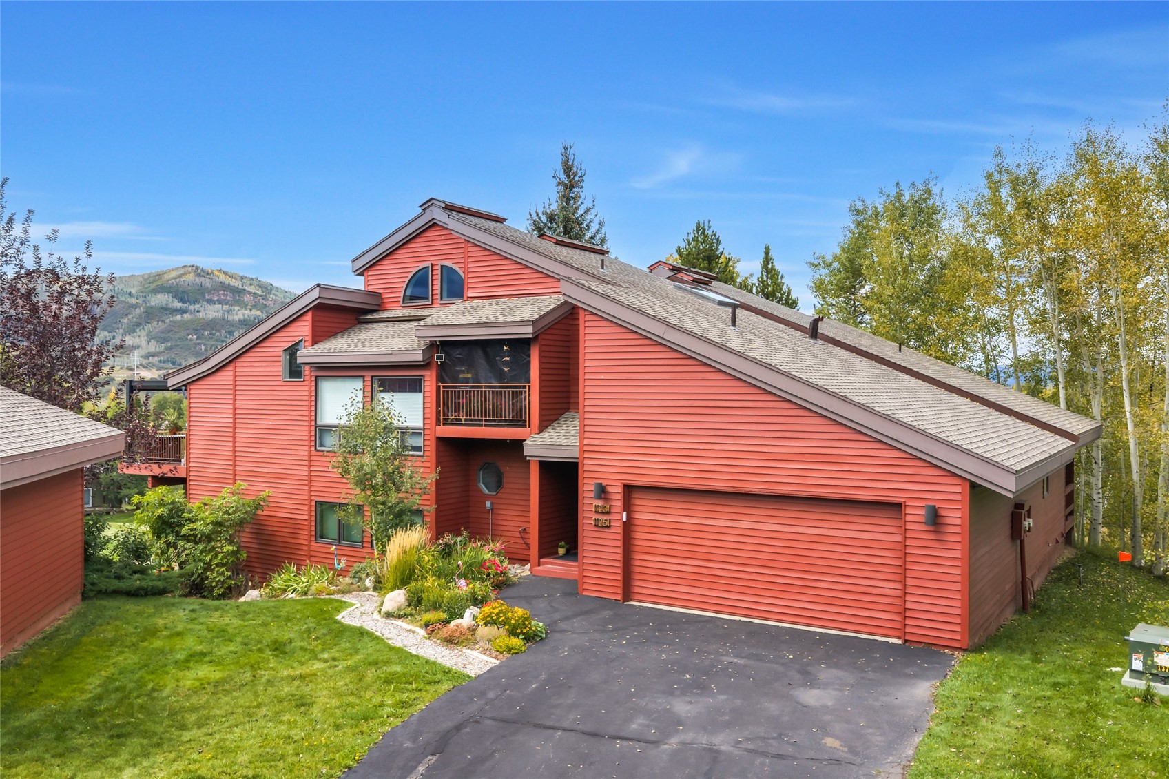 1123 Redwoods Drive A Property Photo 1