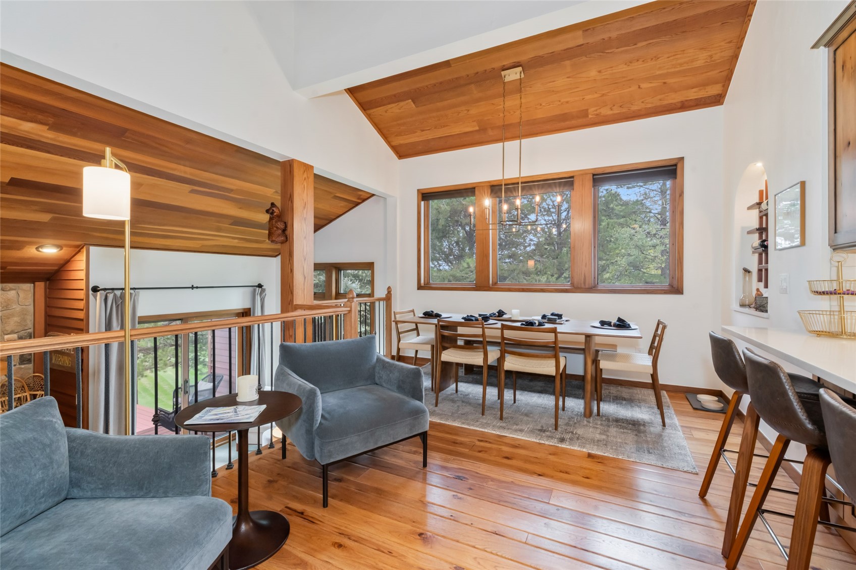 1123 Redwoods Drive A Property Photo 10