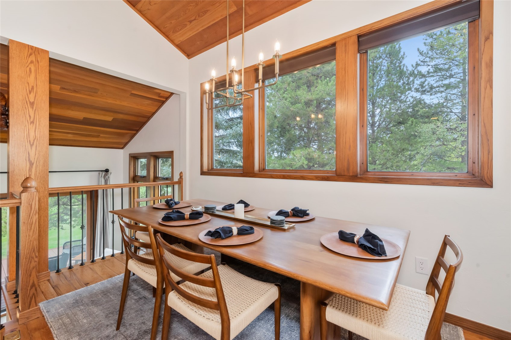 1123 Redwoods Drive A Property Photo 11