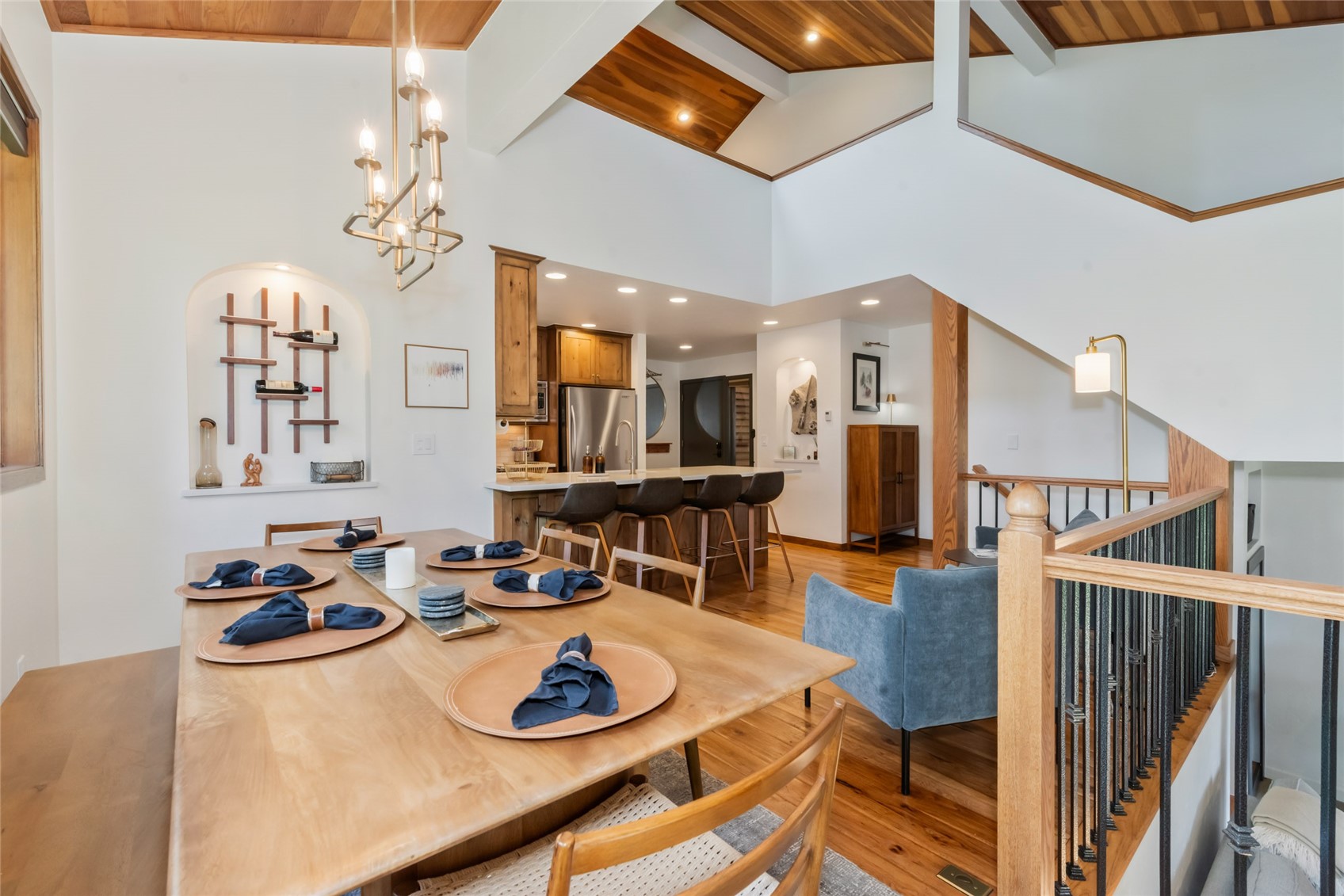 1123 Redwoods Drive A Property Photo 12