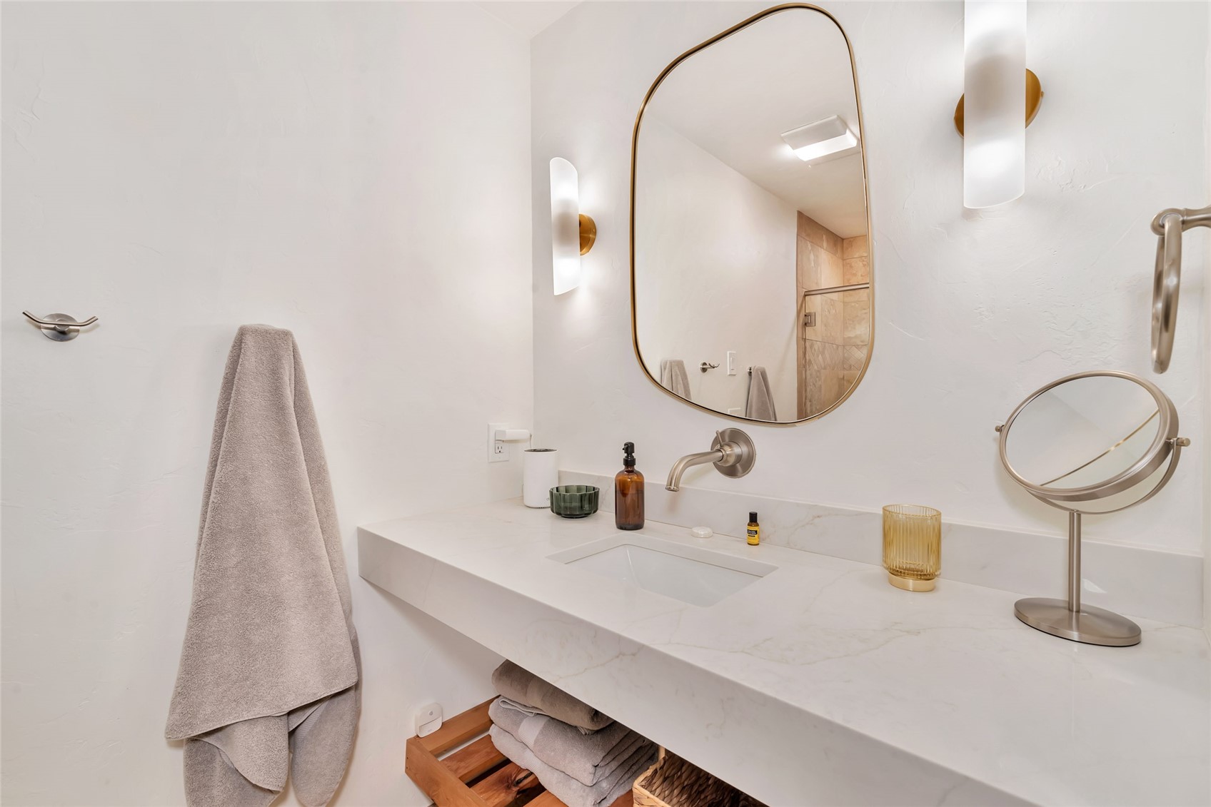 1123 Redwoods Drive A Property Photo 30