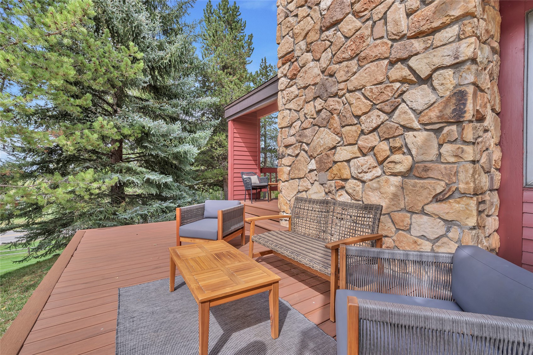 1123 Redwoods Drive A Property Photo 41