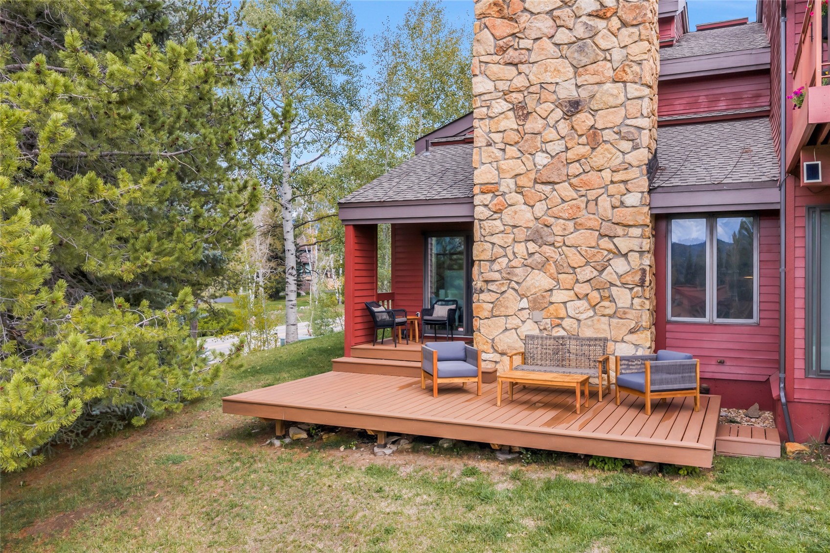 1123 Redwoods Drive A Property Photo 42