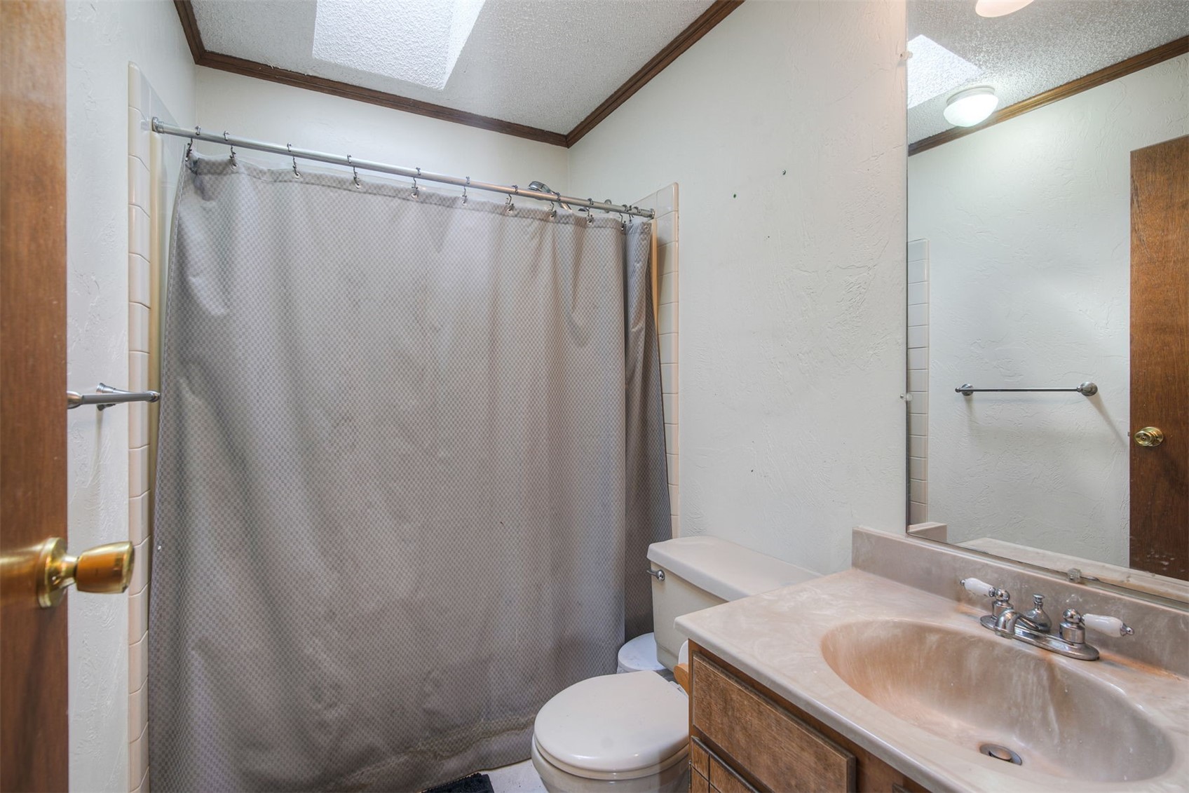 21 W Second Avenue Property Photo 15
