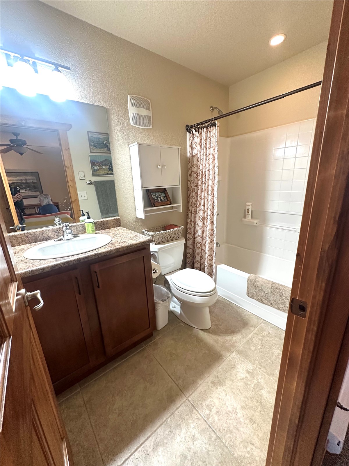 127 Oak Ridge Circle 203 Property Photo 11