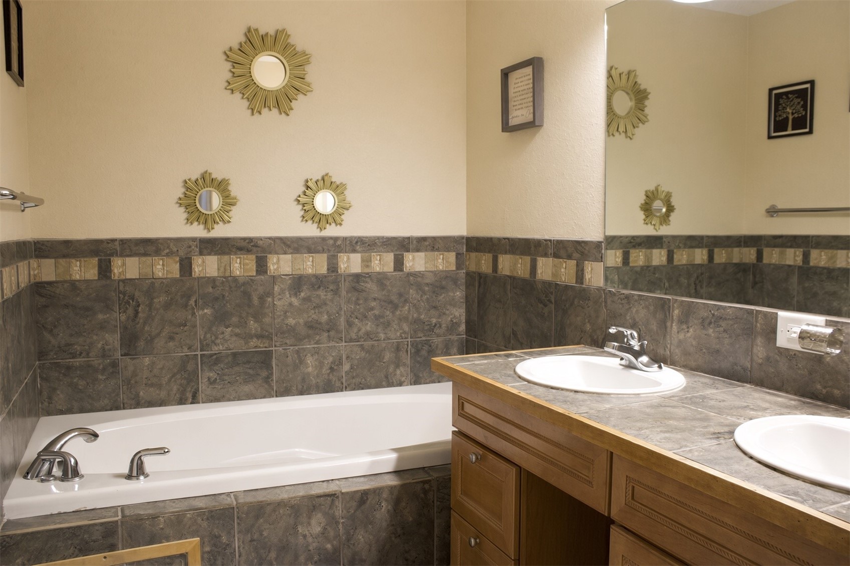 652 Tristan Loop Property Photo 10