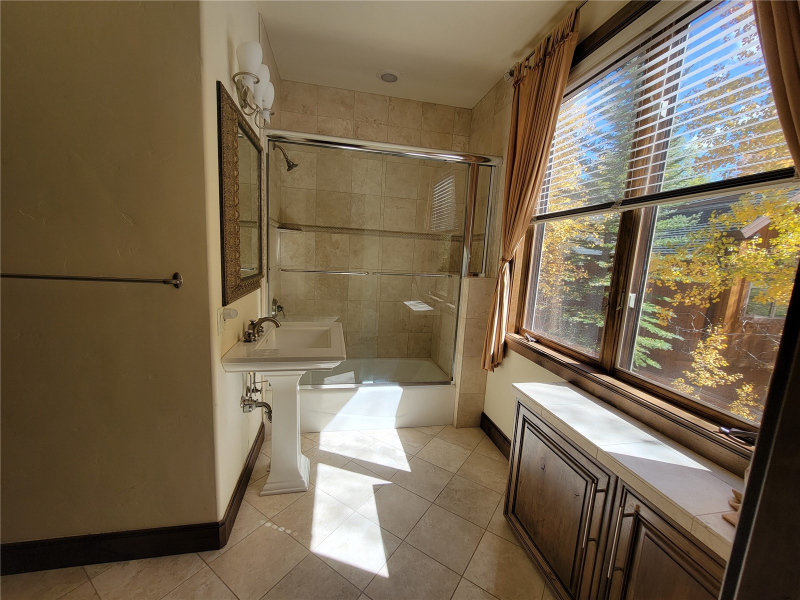 405 Kestrel Lane Property Photo 25