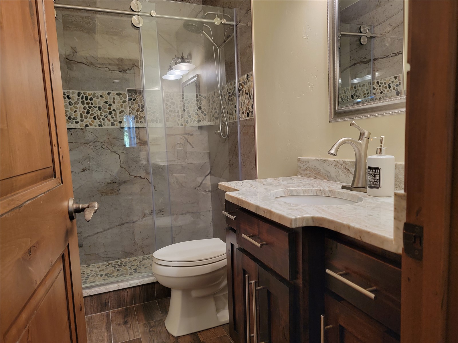 405 Kestrel Lane Property Photo 34