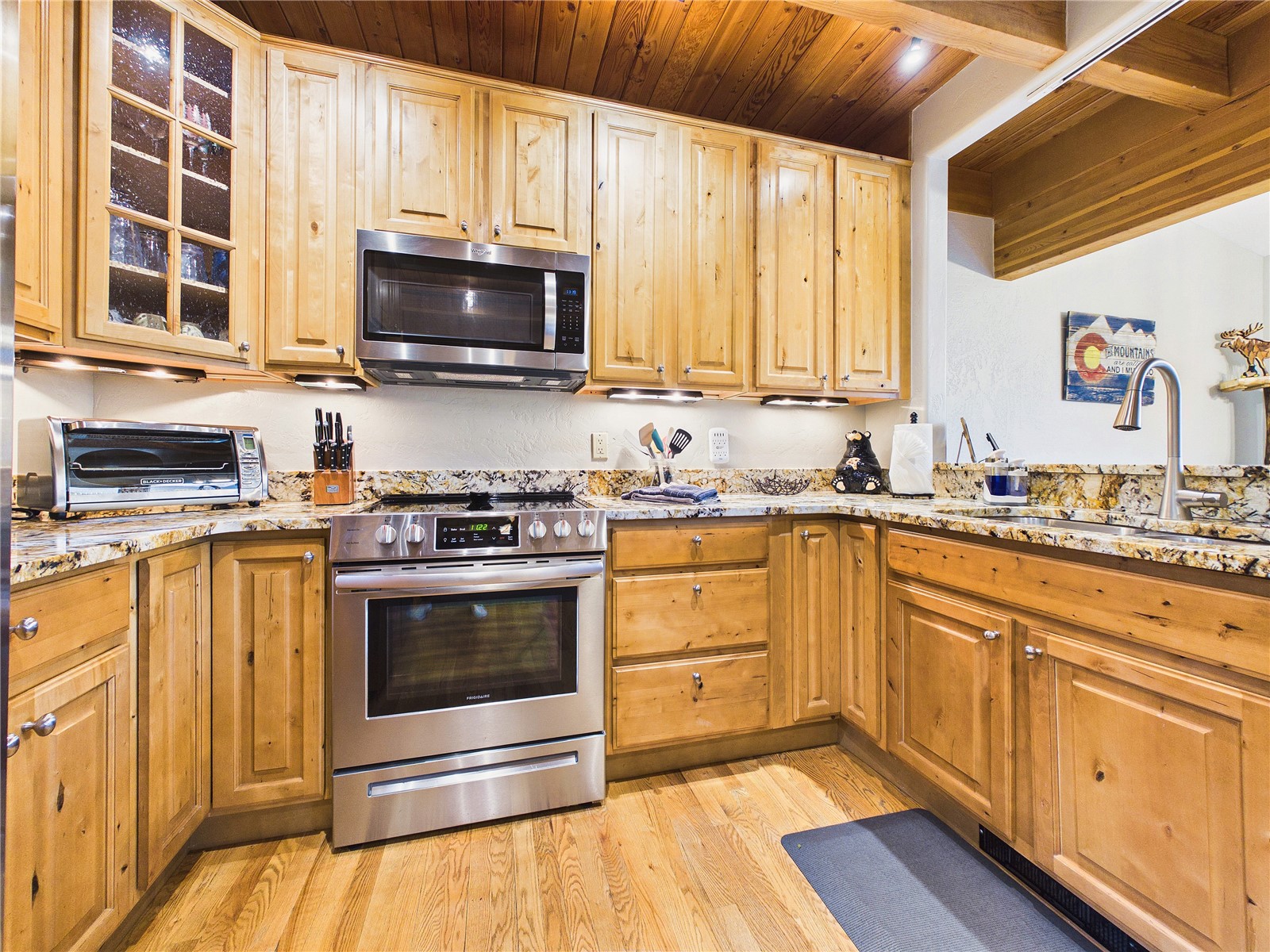 530 Tennis Club Road 1329 Property Photo 9