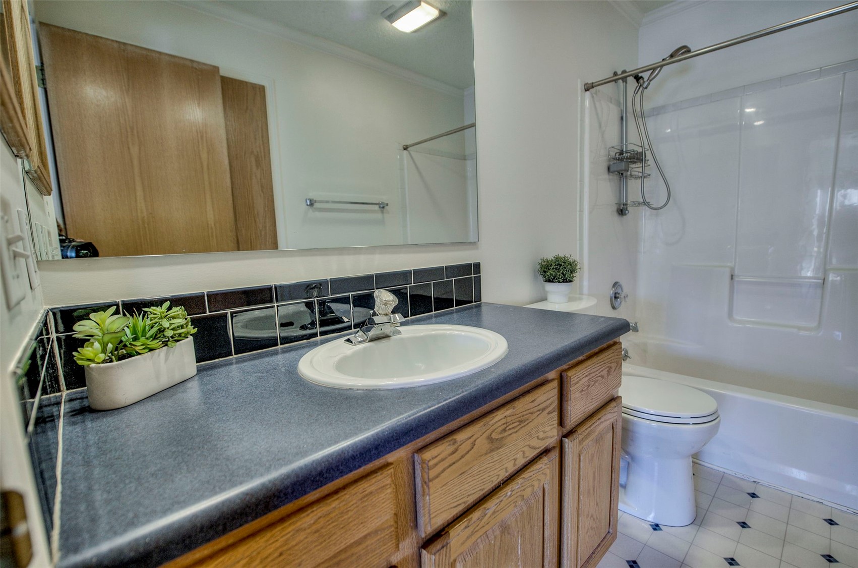 432 County Road 101 Property Photo 18