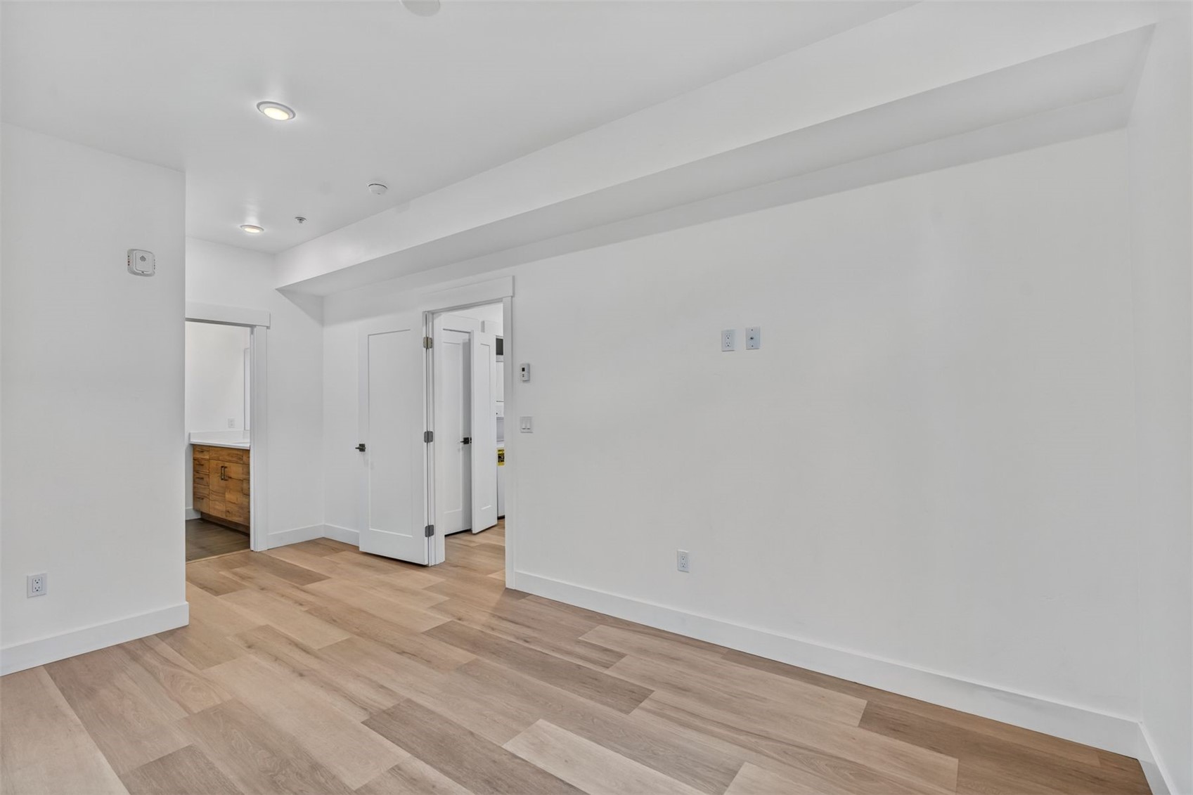 740 Blue River Parkway B12 Property Photo 26