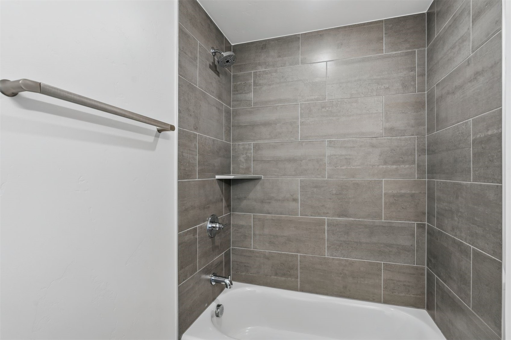 740 Blue River Parkway B12 Property Photo 38