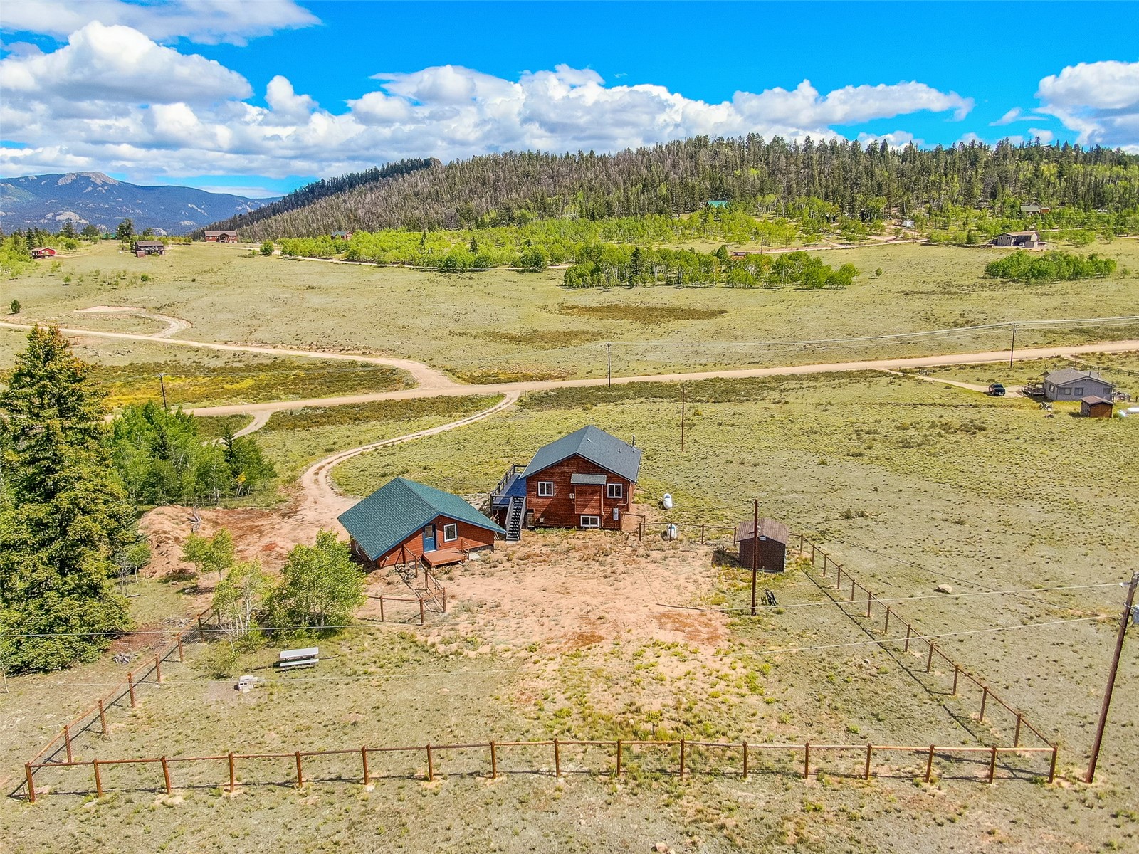 2491 Stagestop Road Property Photo 5