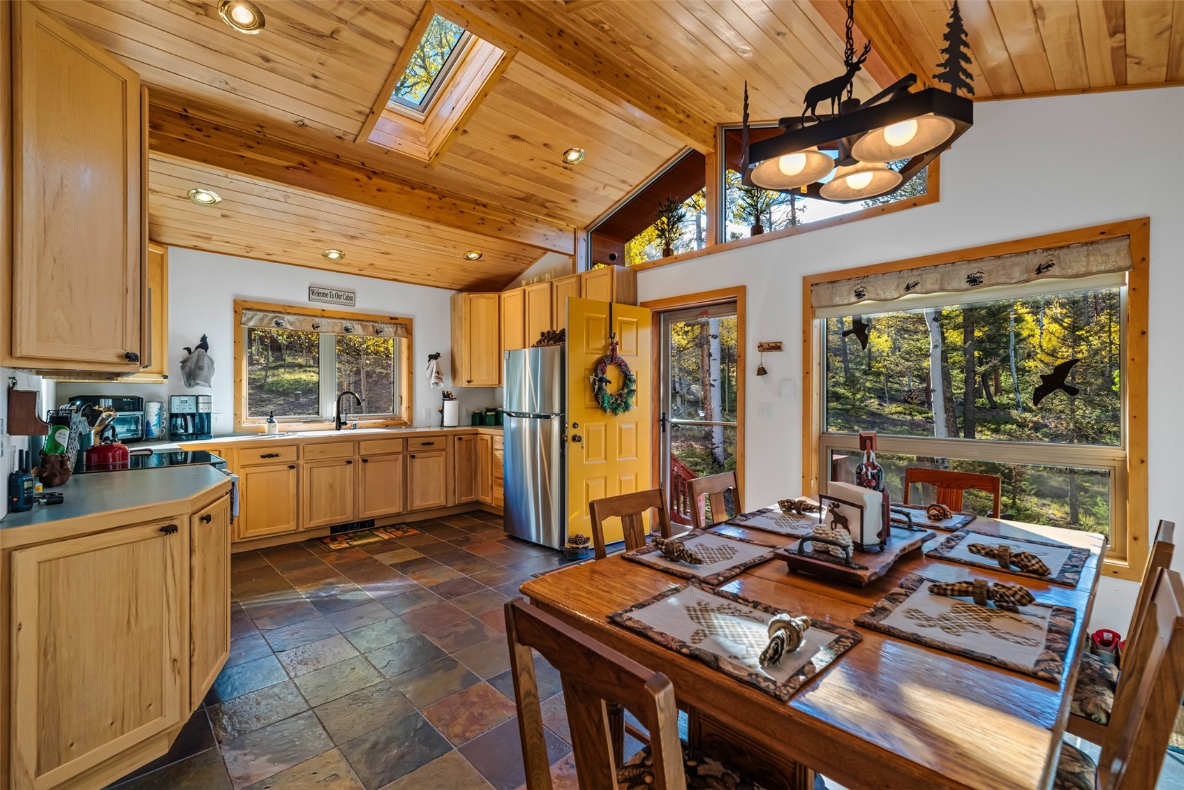 913 Longbow Drive Property Photo 3