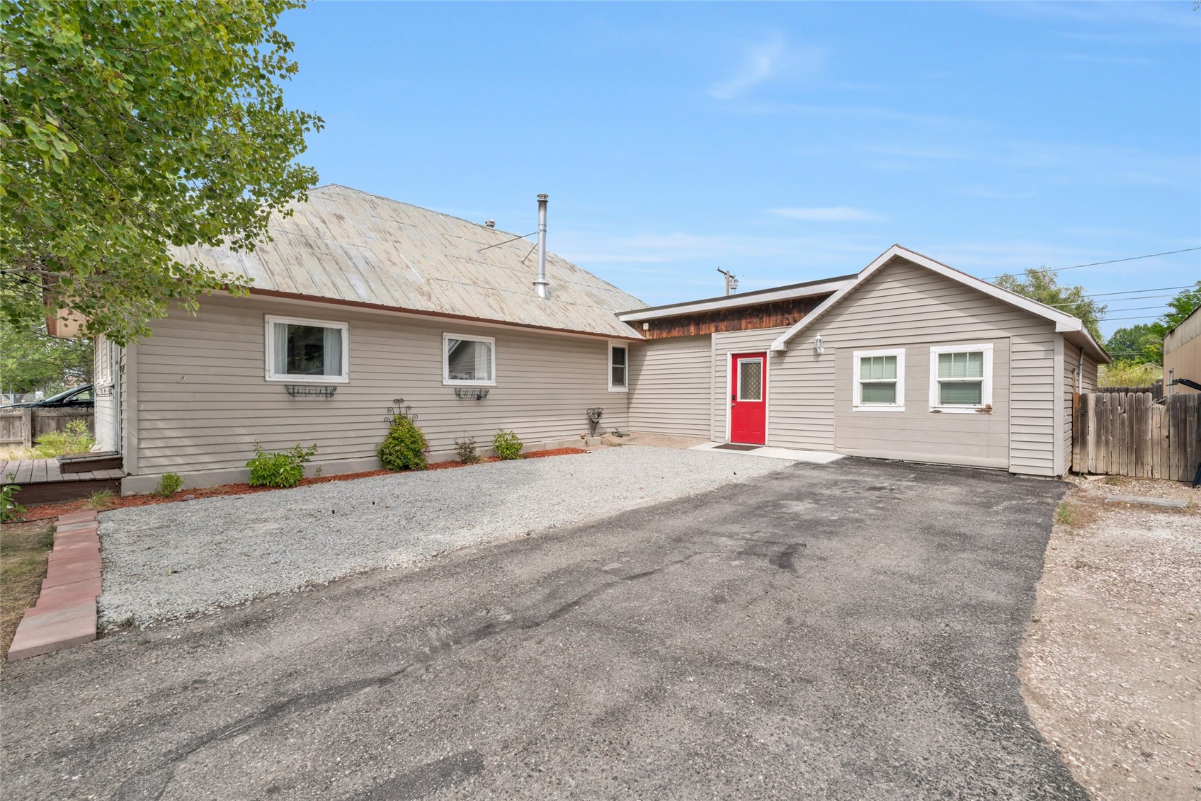671 Tucker Street Property Photo 2