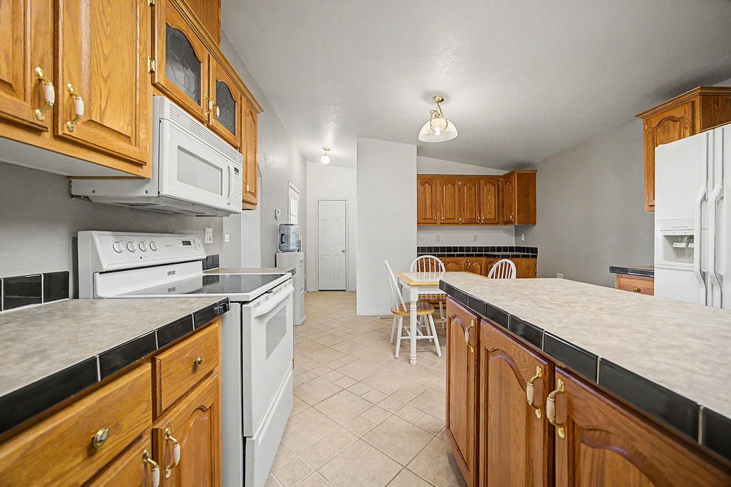 507 Pronghorn Road Property Photo 5
