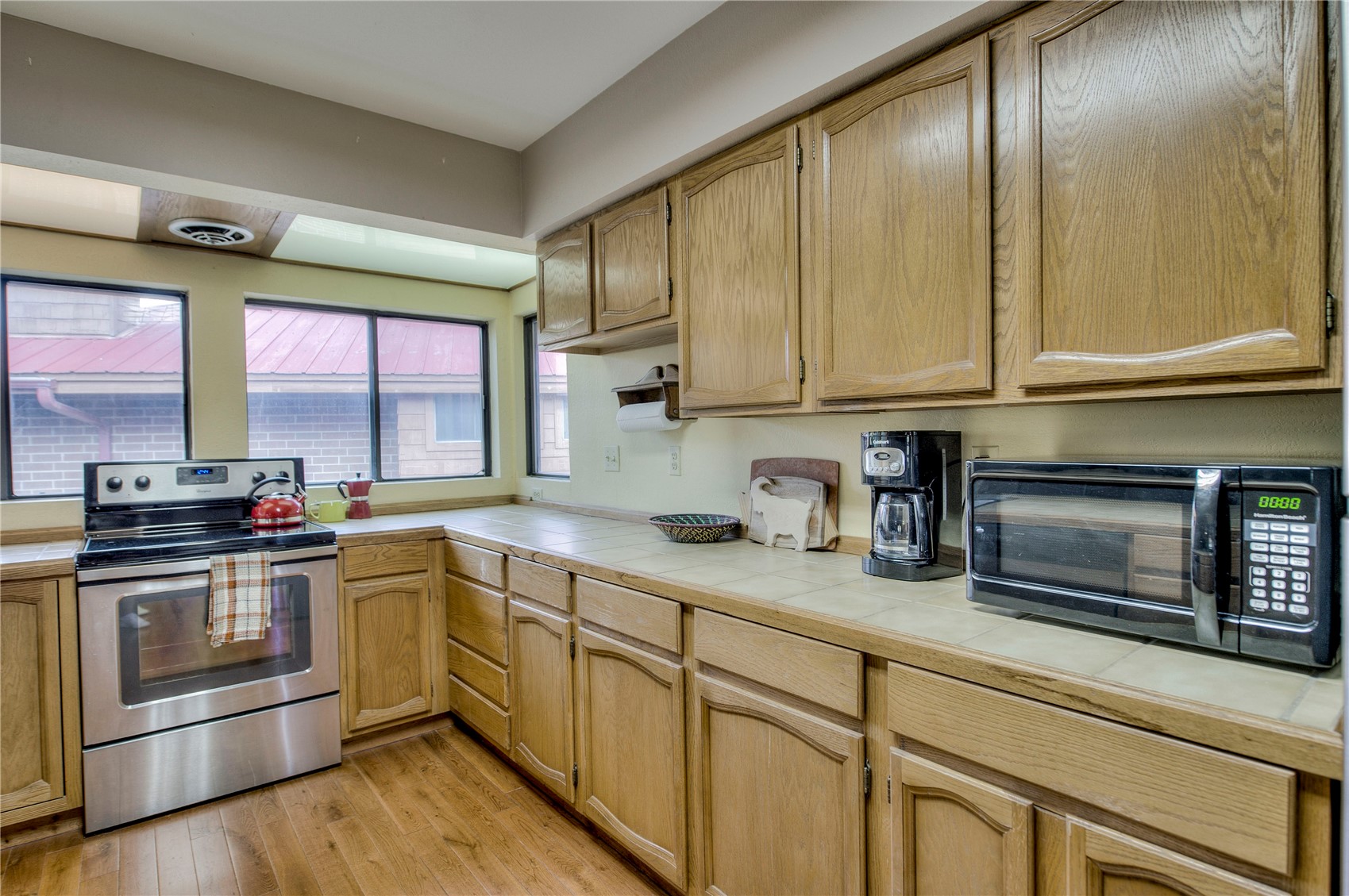 742 Lagoon Drive E Property Photo 6