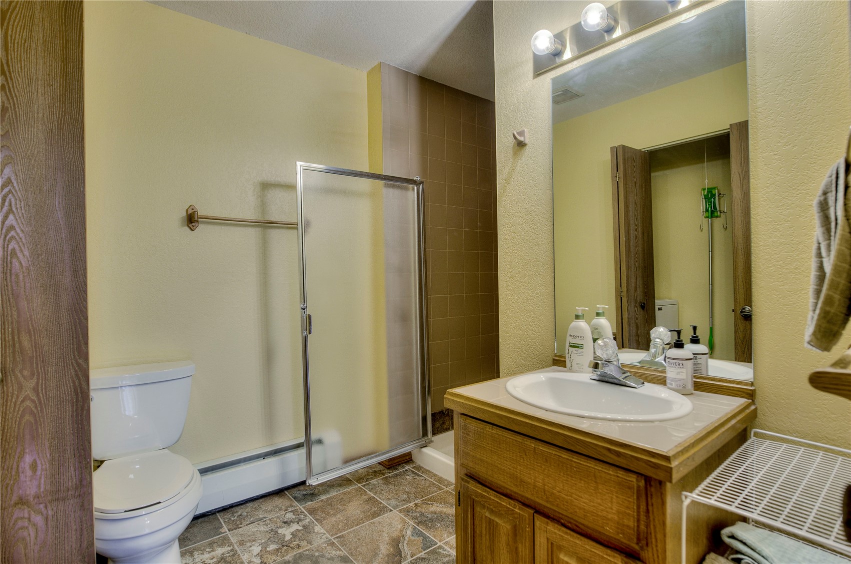 742 Lagoon Drive E Property Photo 12