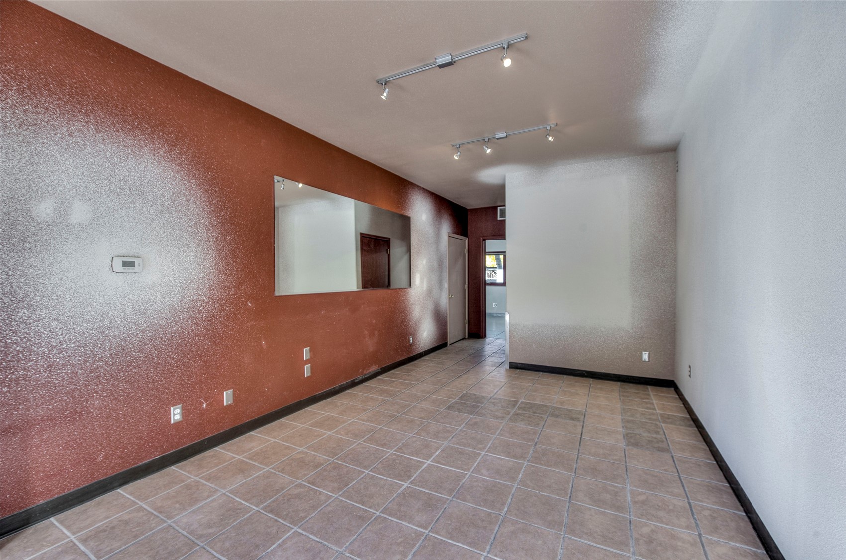 129 W 10 Street B Property Photo 5