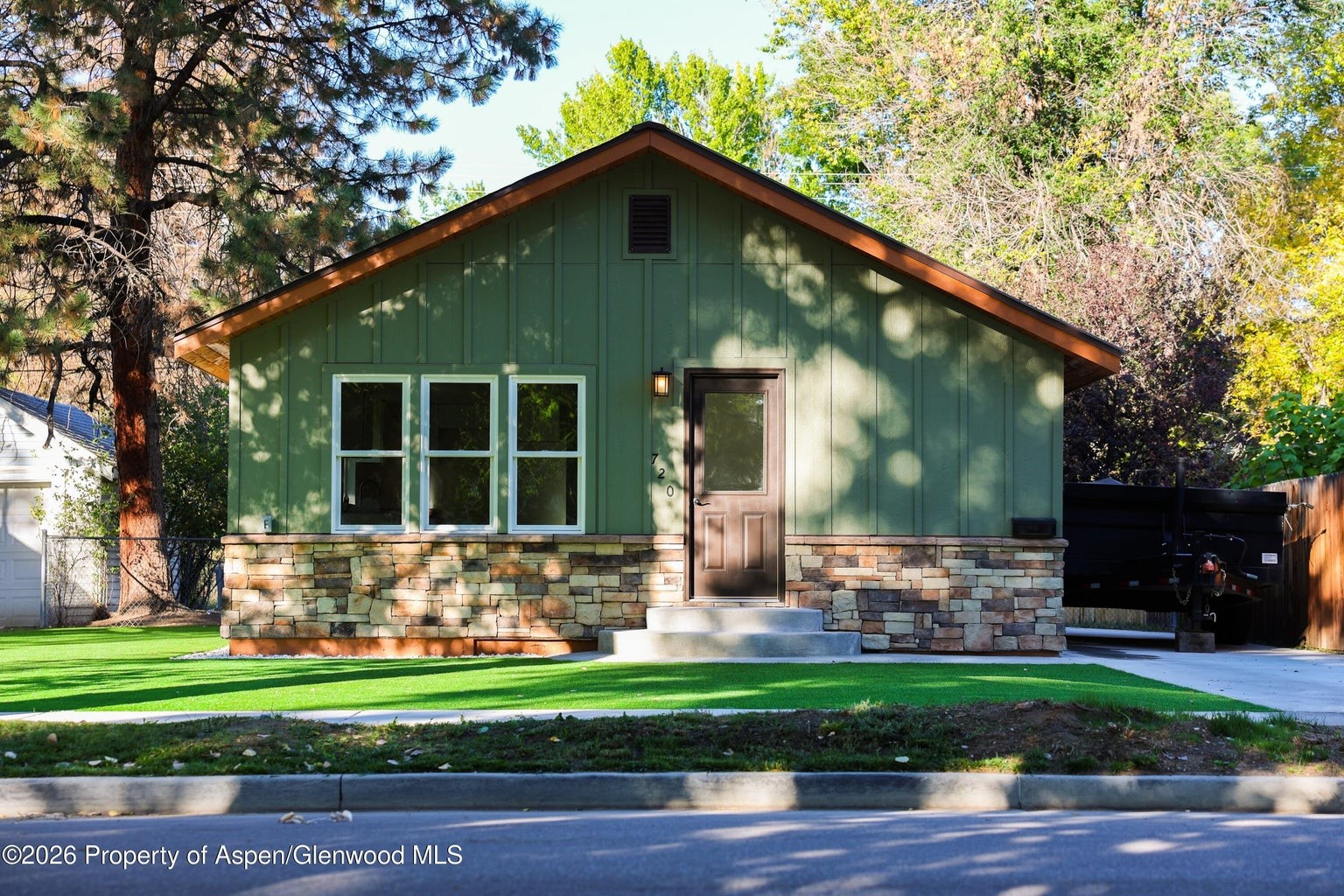 720 Taylor Street Property Photo 2
