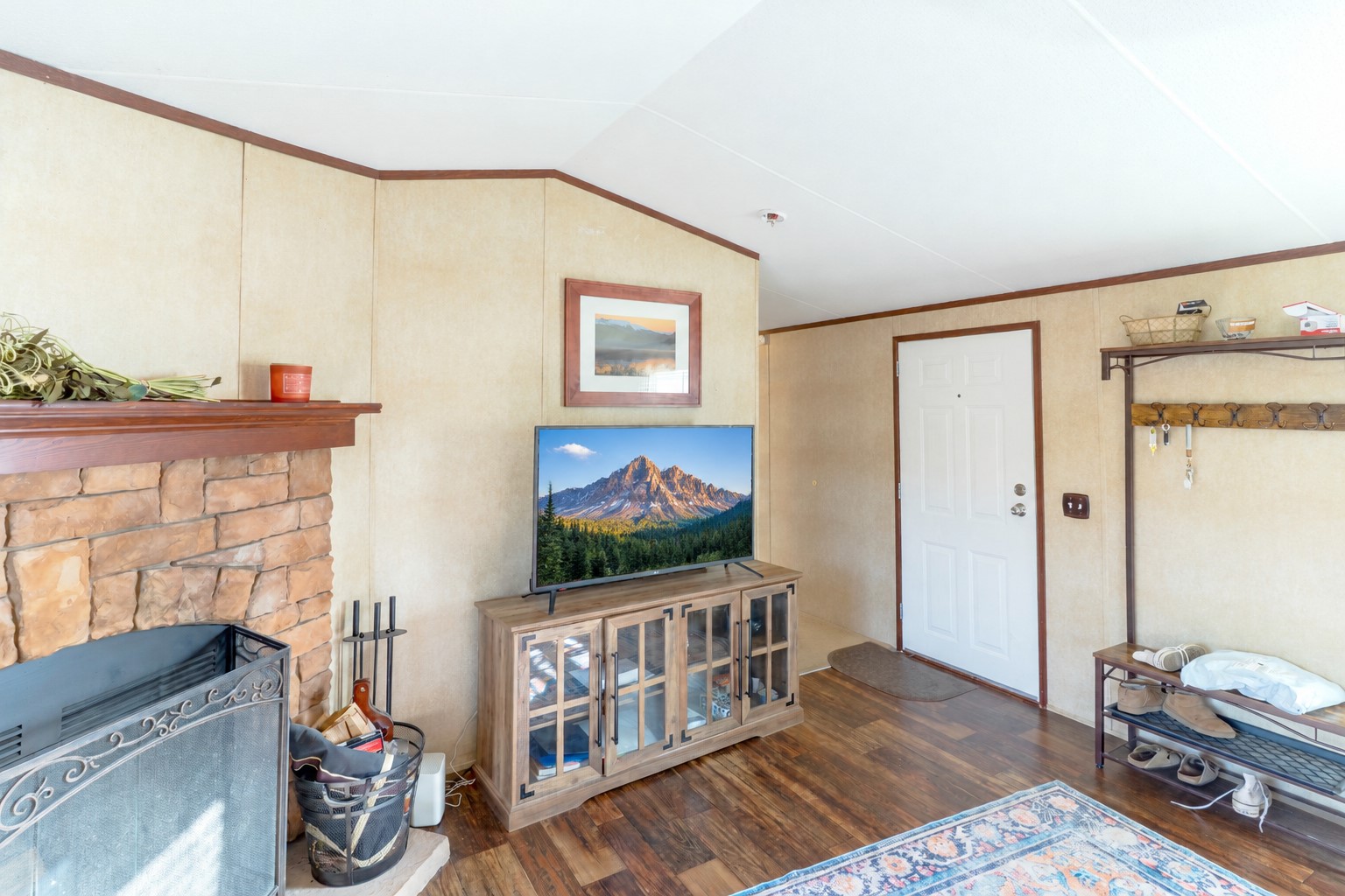 133 Pikes Peak Place Property Photo 8