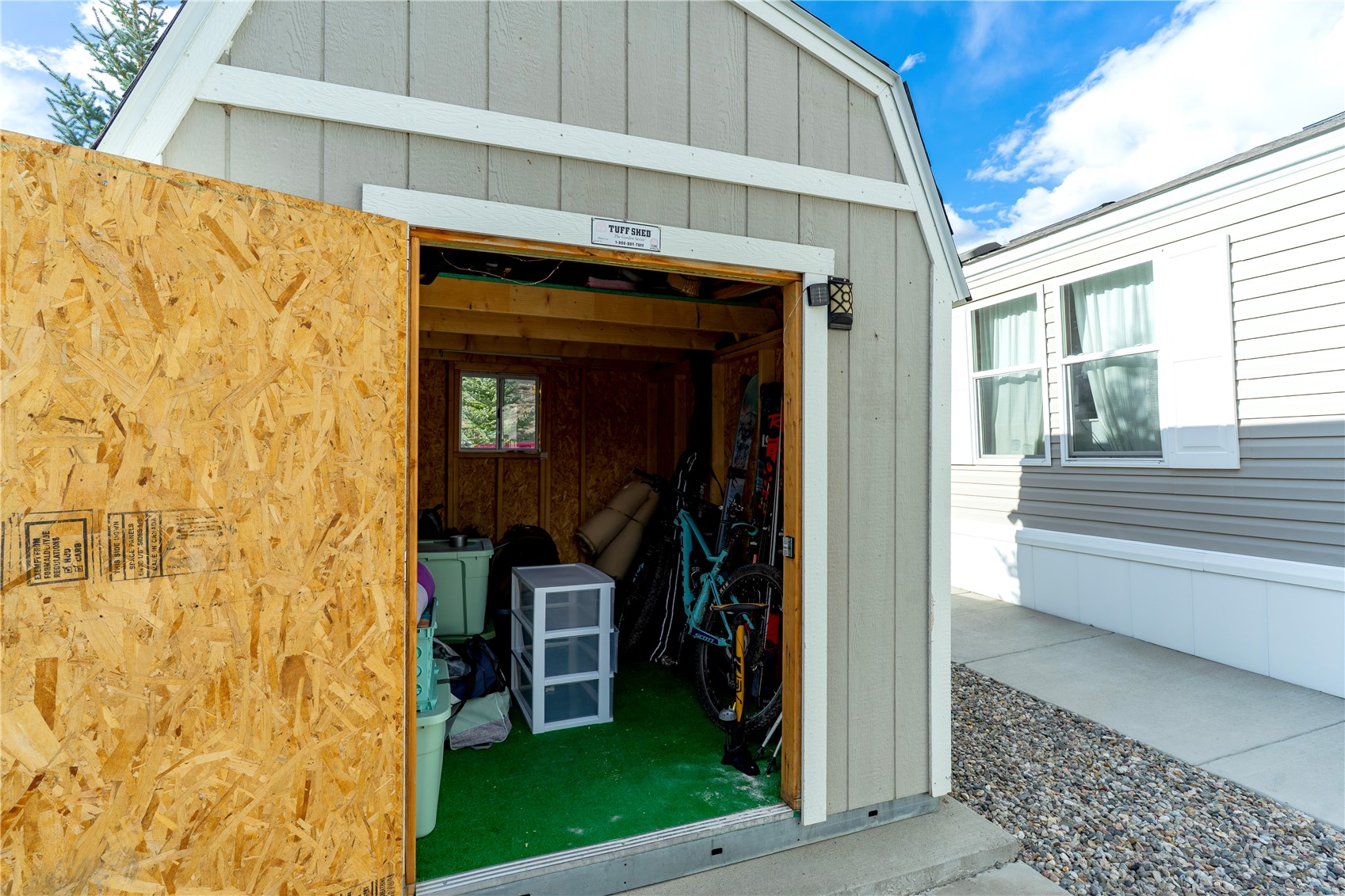 133 Pikes Peak Place Property Photo 12