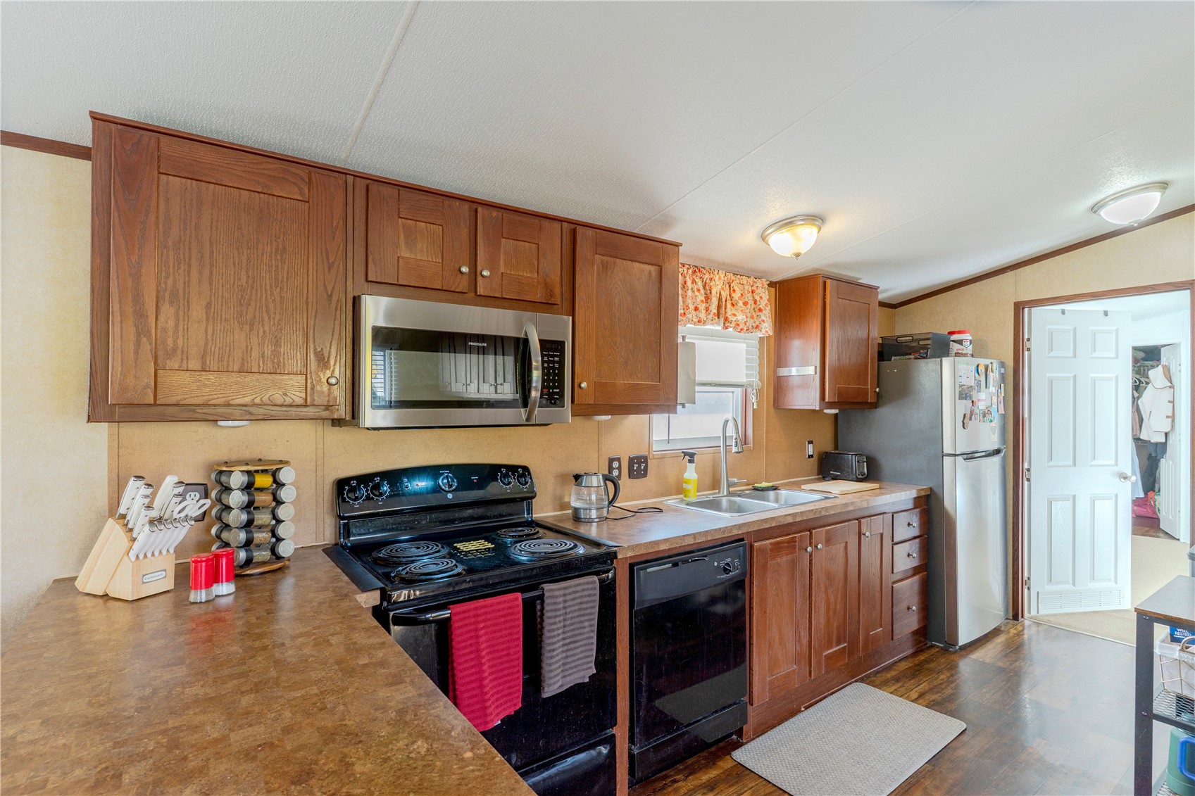 133 Pikes Peak Place Property Photo 14
