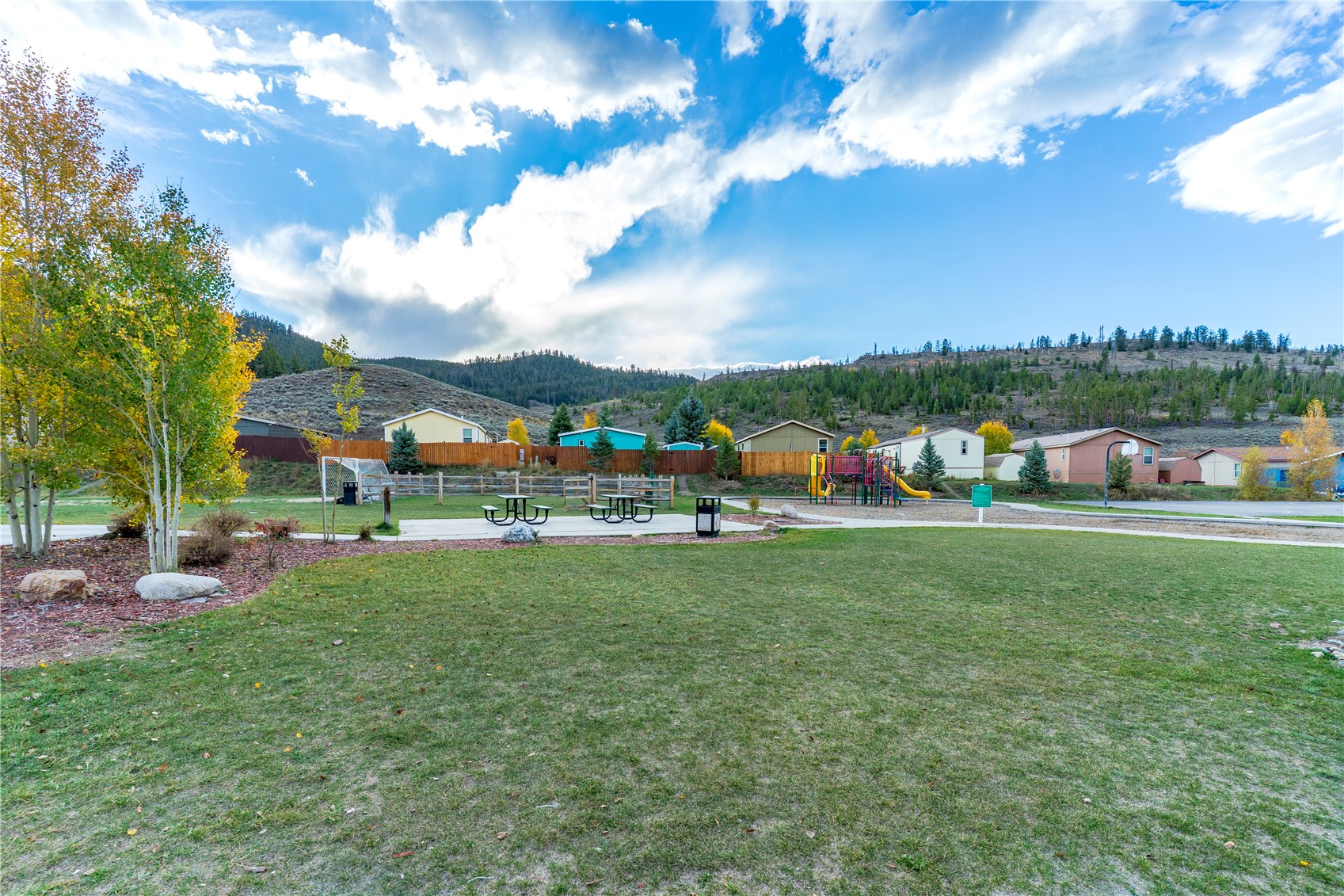 133 Pikes Peak Place Property Photo 39