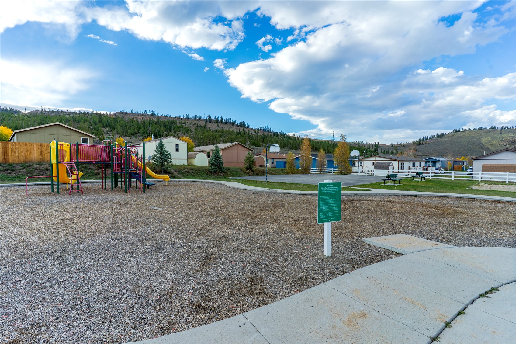 133 Pikes Peak Place Property Photo 42