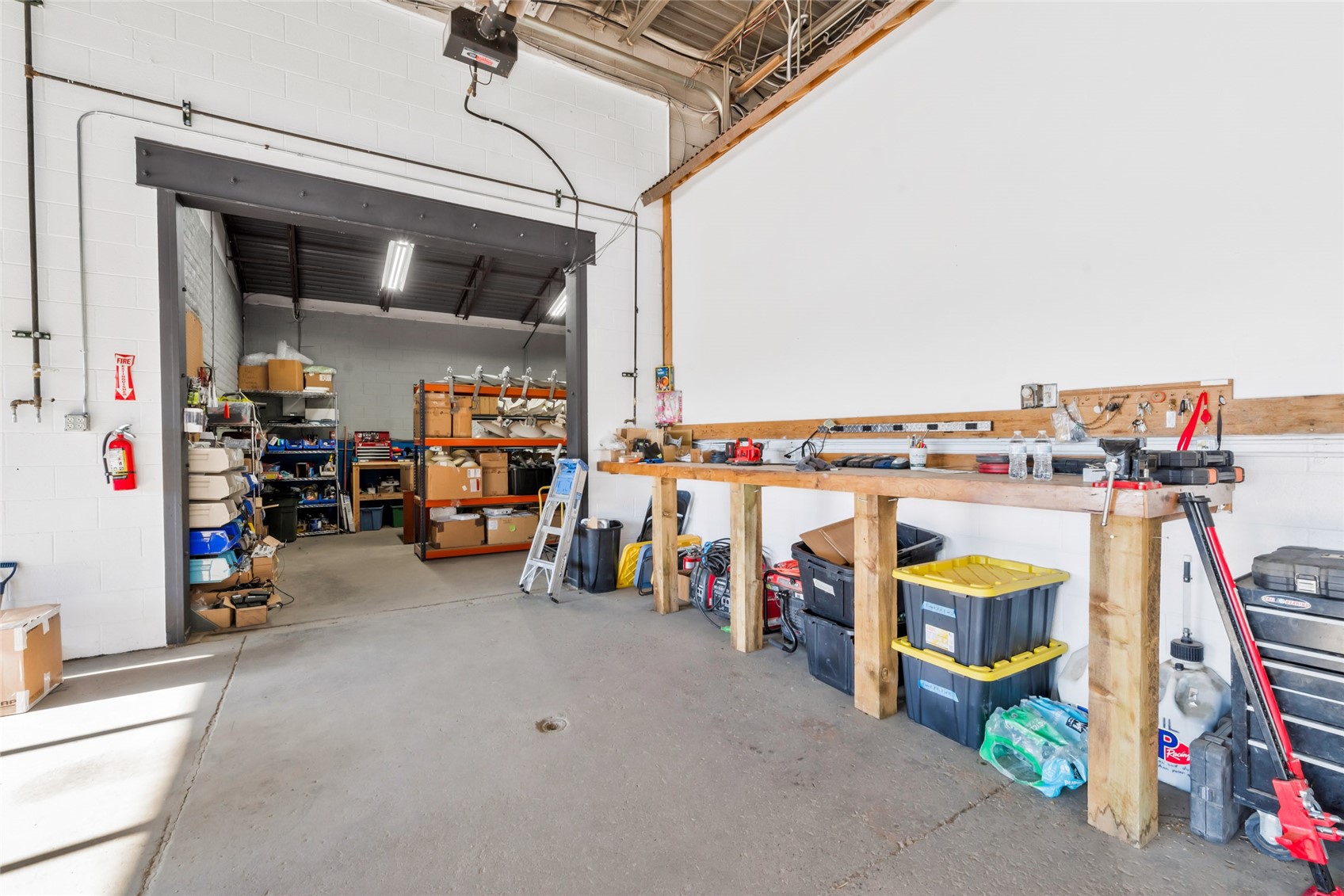 1856 Kamar Plaza Property Photo 8