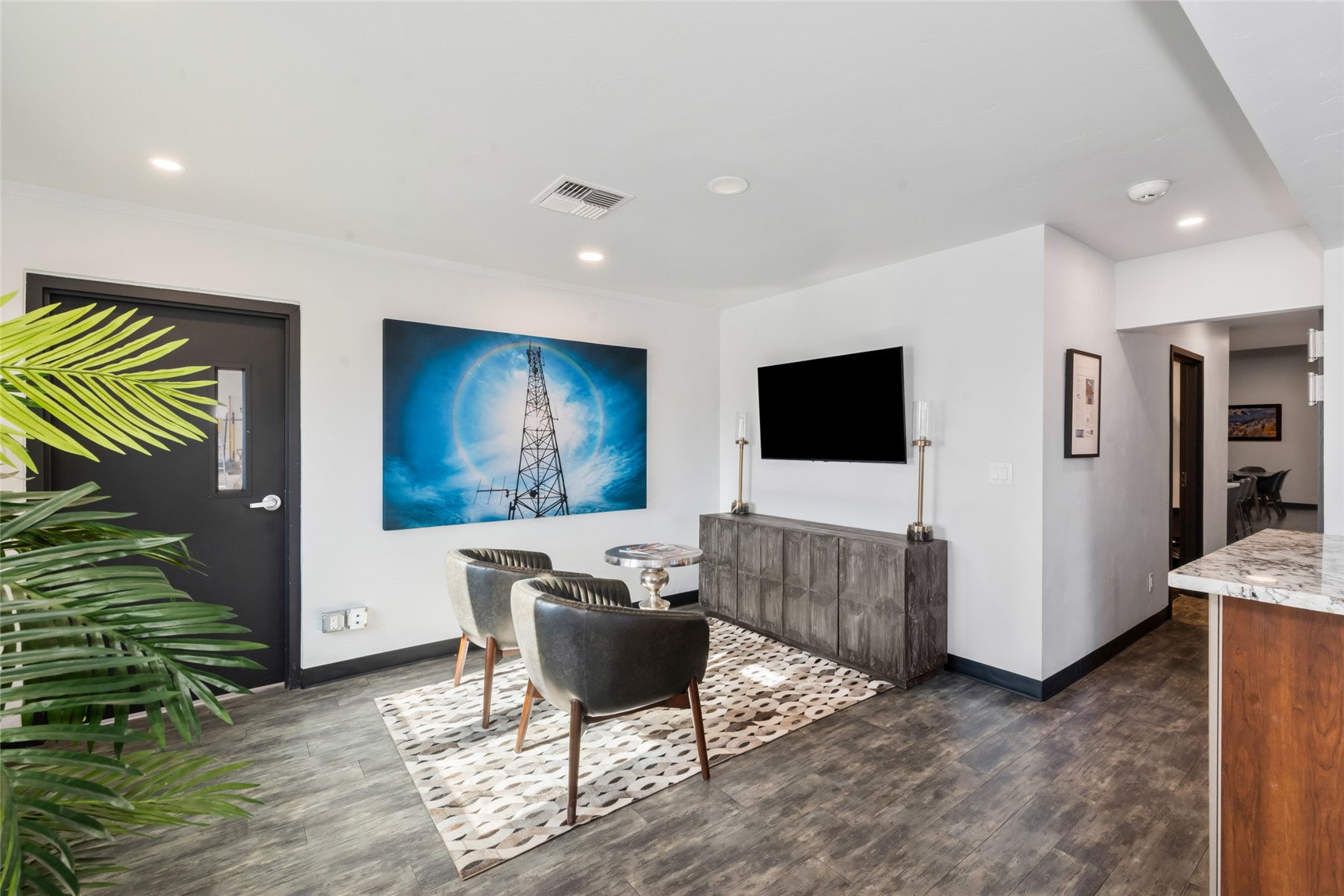 1856 Kamar Plaza Property Photo 9