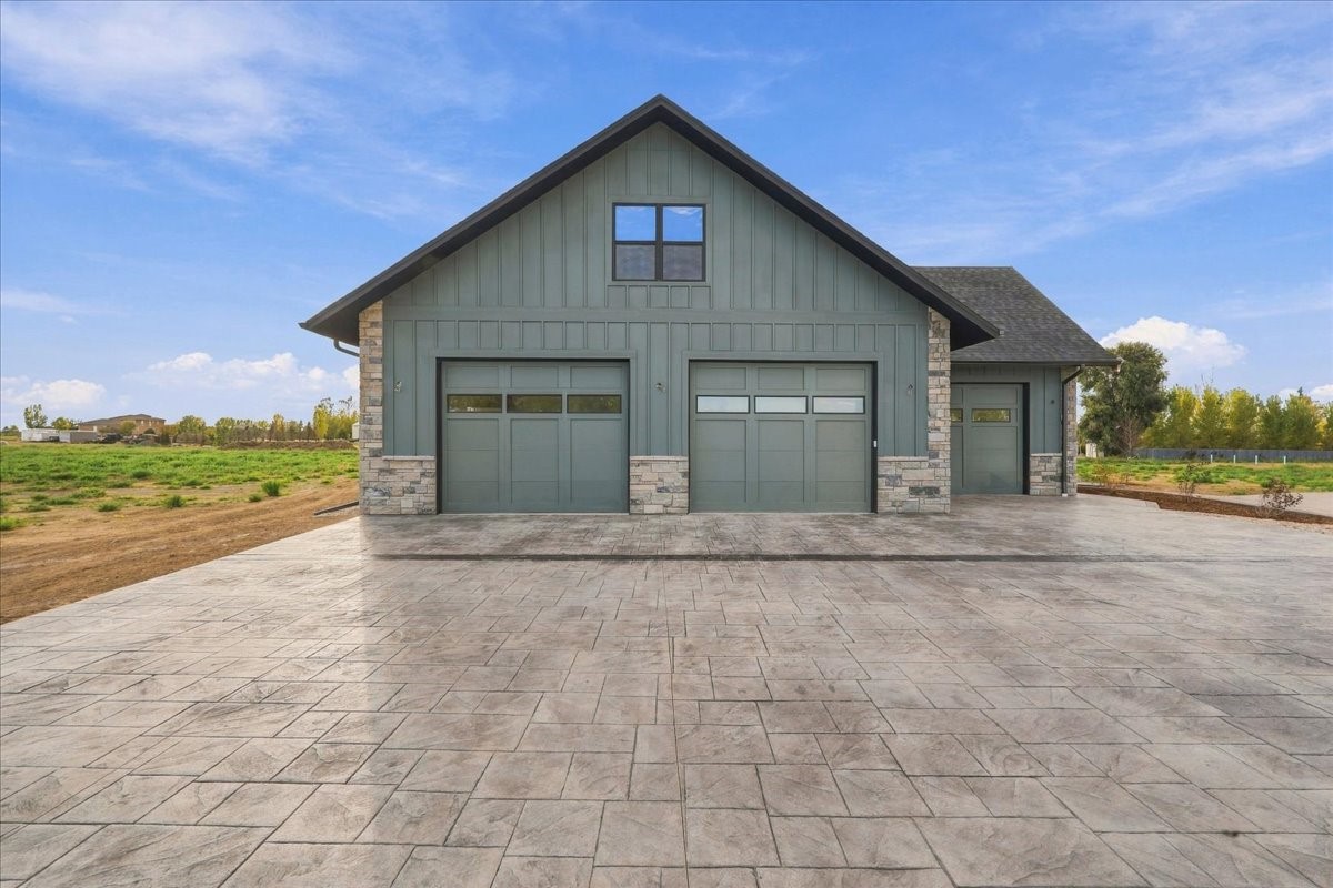 1836 E State Highway 60 Property Photo 6