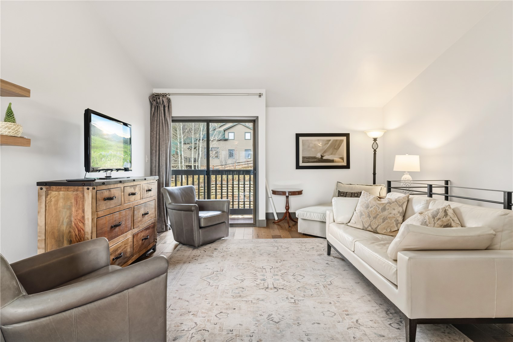 500 Pitkin Street A5 Property Photo 6