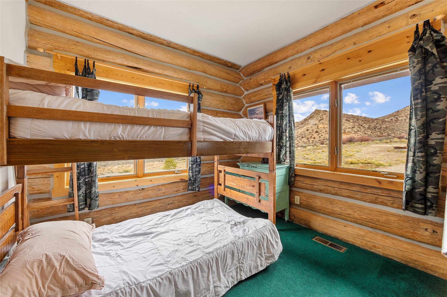 572 Haystack Mountain Road Property Photo 12