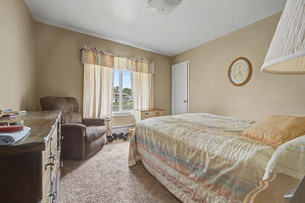 630 W 6th Street 5 Property Photo 8