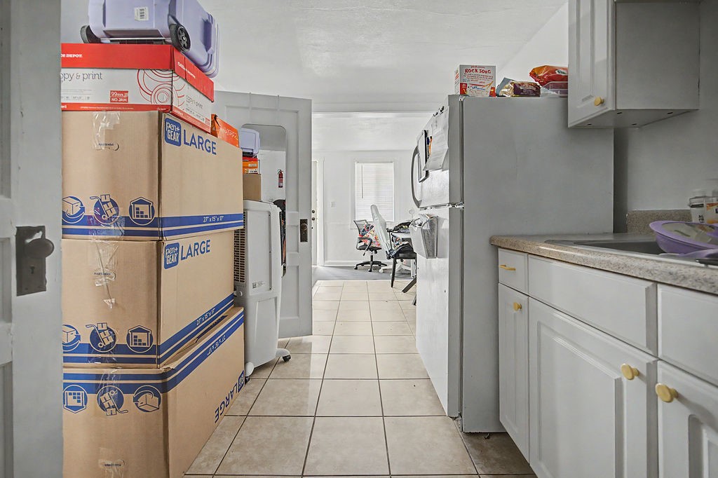 630 W 6th Street 5 Property Photo 25