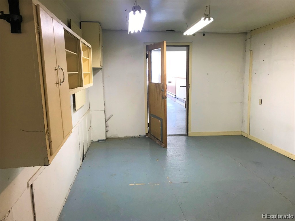 112 E Main Street Property Photo 2